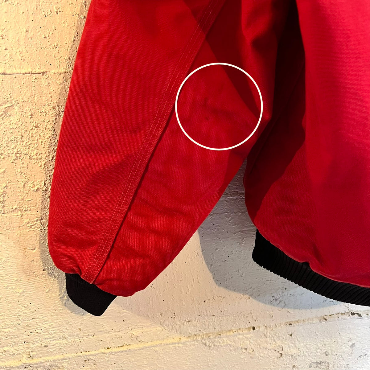 Vintage 2000's Carhartt J140 Red Duck Canvas Quilt Lined Hooded Active Jacket - Size Large - 100% Cotton