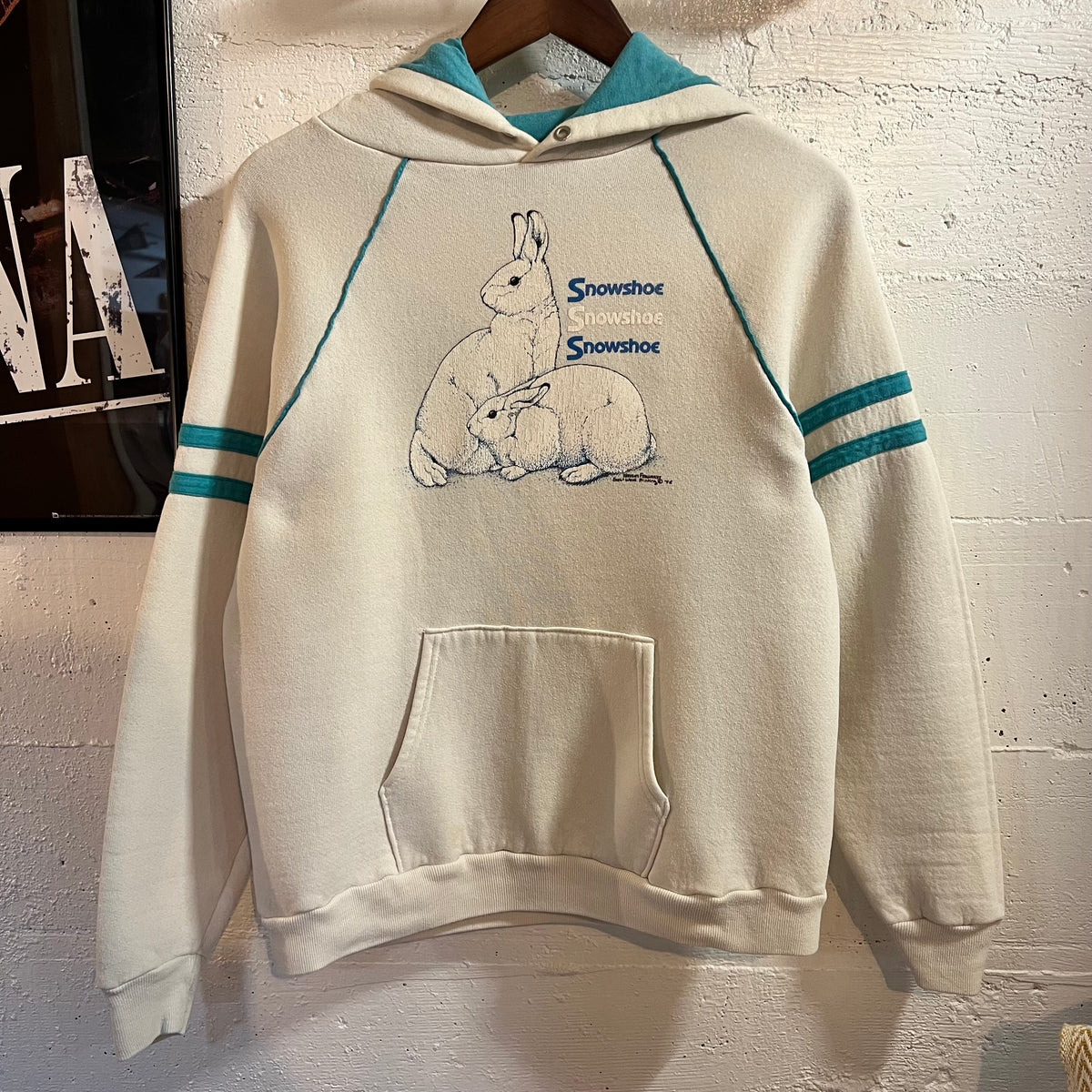 Vintage 80’s Jerzees Snowshoe Bunnies Raglan Sleeve Hoodie Sweatshirt - Size Large - Made In USA - White/Blue