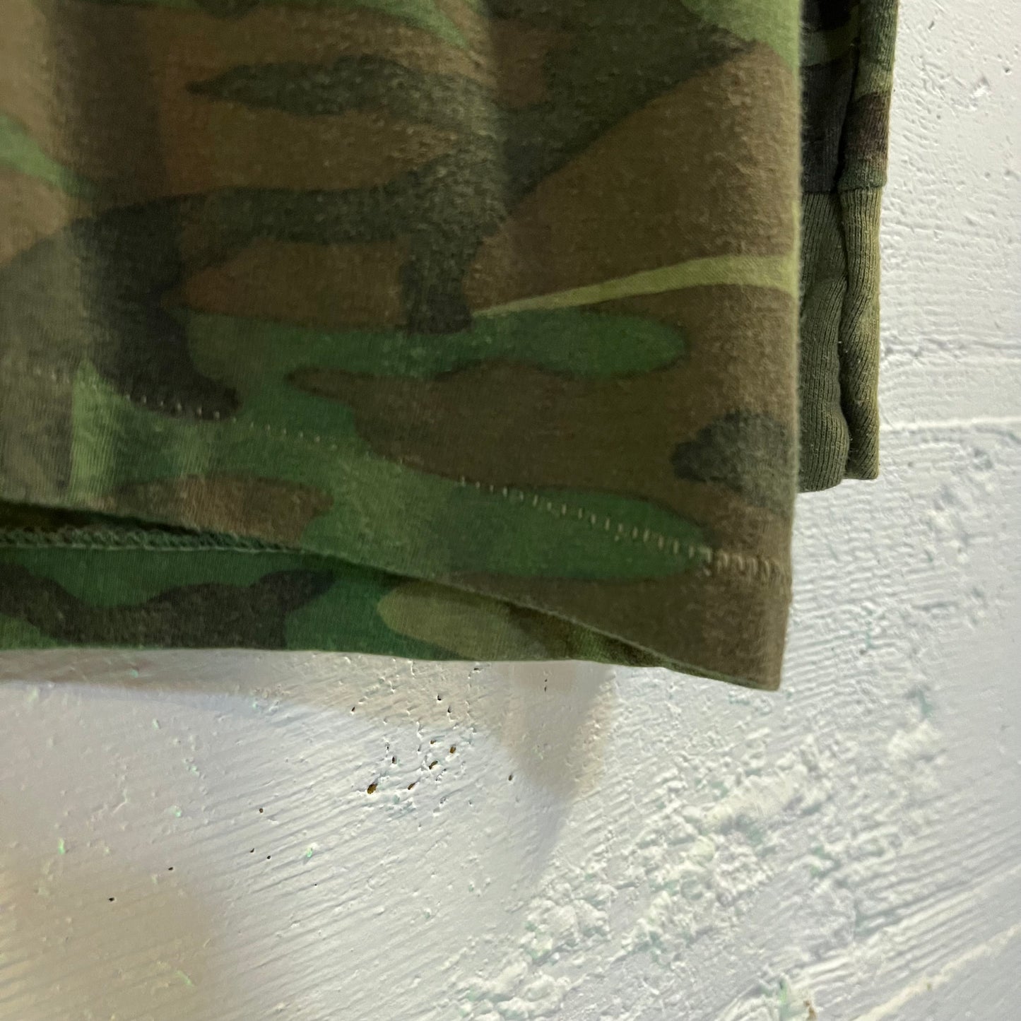 Vintage 80’s US Woodland Camo Long Sleeve Single Stitch T-Shirt - Size Large - Made In USA - Earth Toned