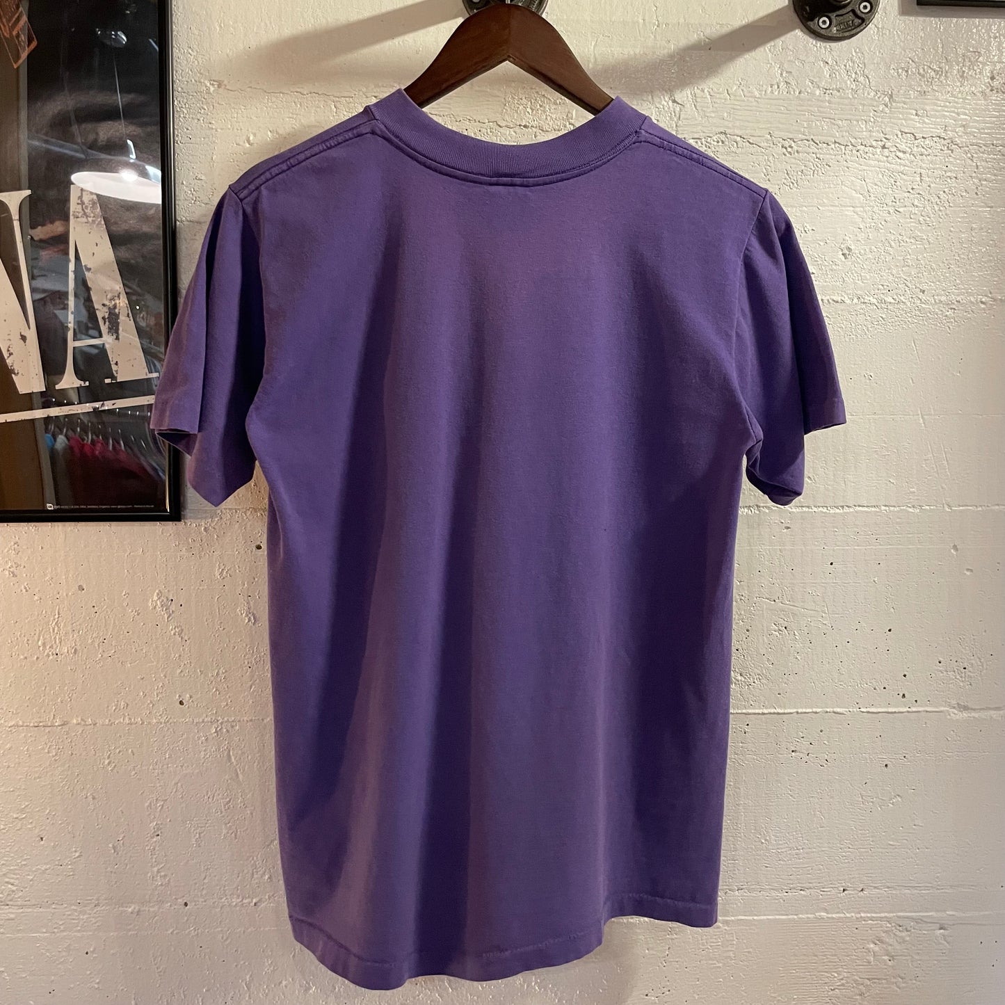 Vintage 90’s University Of Washington Huskies Single Stitch T-shirt  - Size Small - Purple/Yellow/White