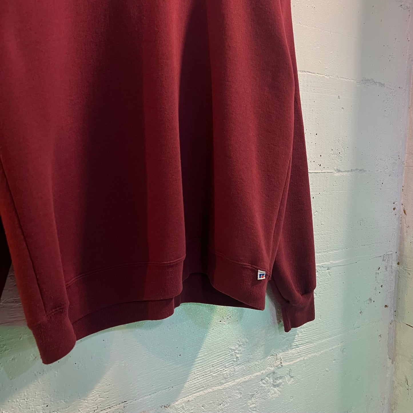 Vintage 80’s Russell Athletic Blank Crewneck Sweatshirt - Size Large - Maroon