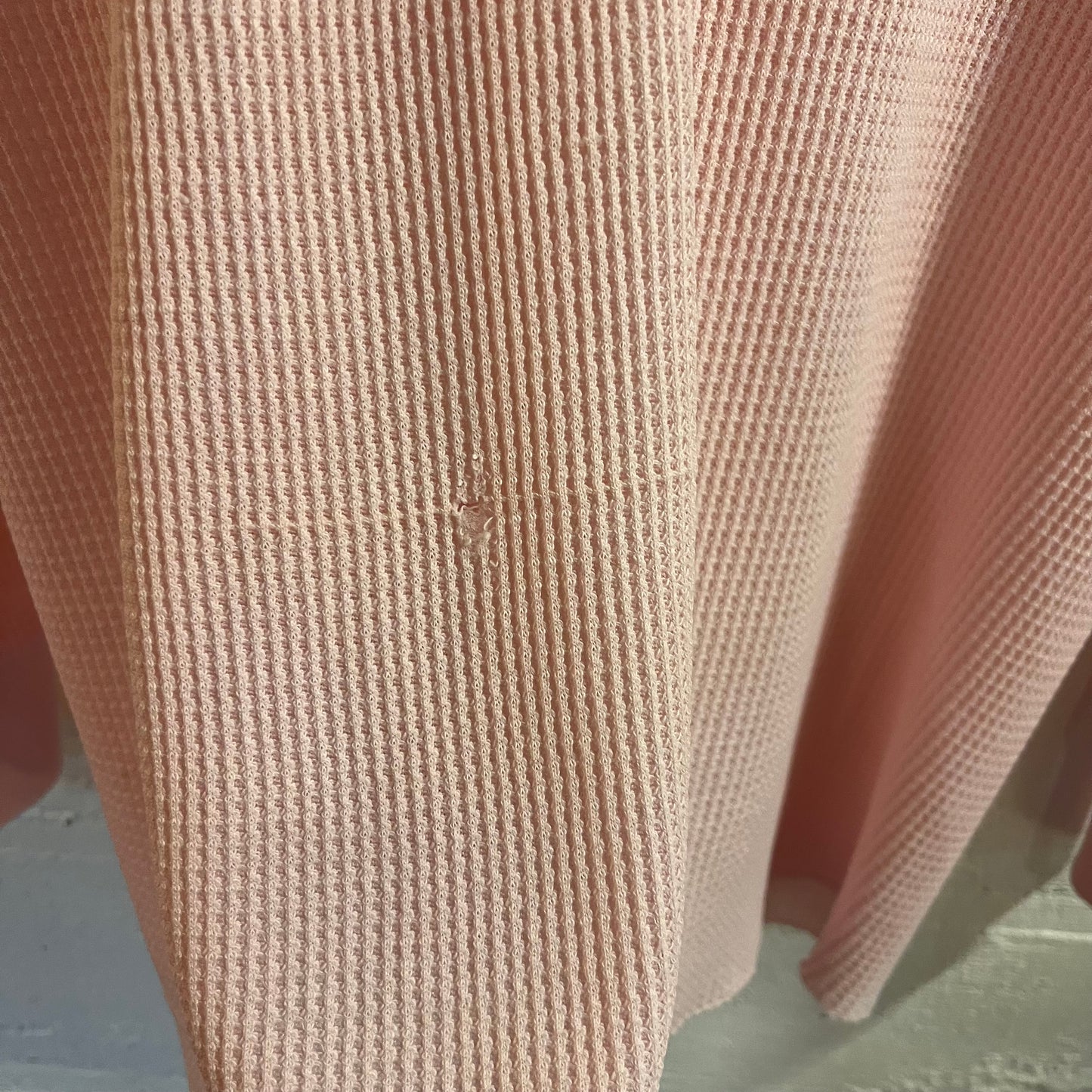 Vintage Pink Waffle Knit Thermal Shirt - Size 44/46 (XL) - Made In USA - Pink
