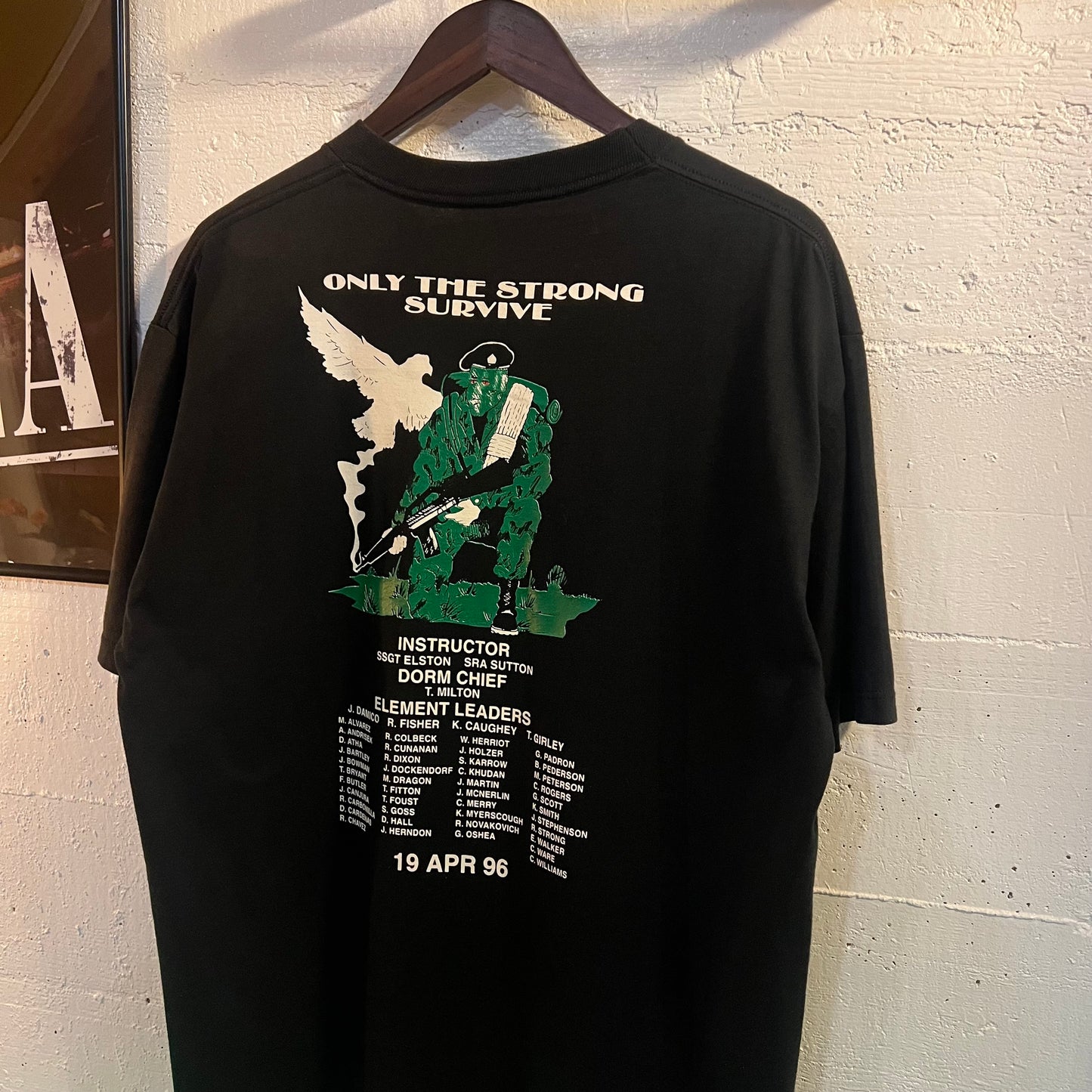 Vintage 90's Military Squadron 'Pain is a state of mind' Graphic T-Shirt - Size XL - Made In USA - Jerzees - 1996
