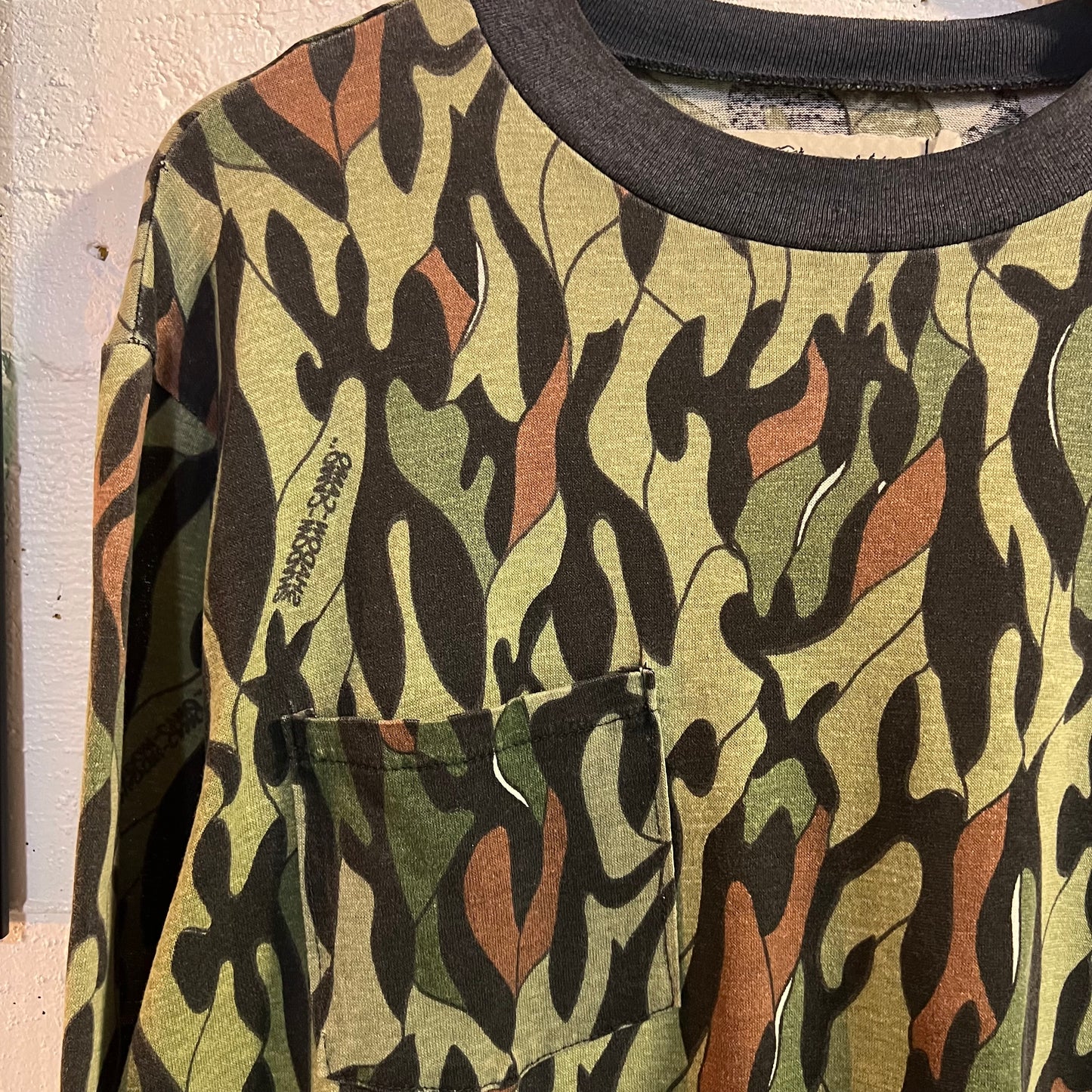 Vintage 1980's Shadow Camo By Jim Teeny Single Stitch Long Sleeve Pocket T-Shirt - Size XL - Made In USA