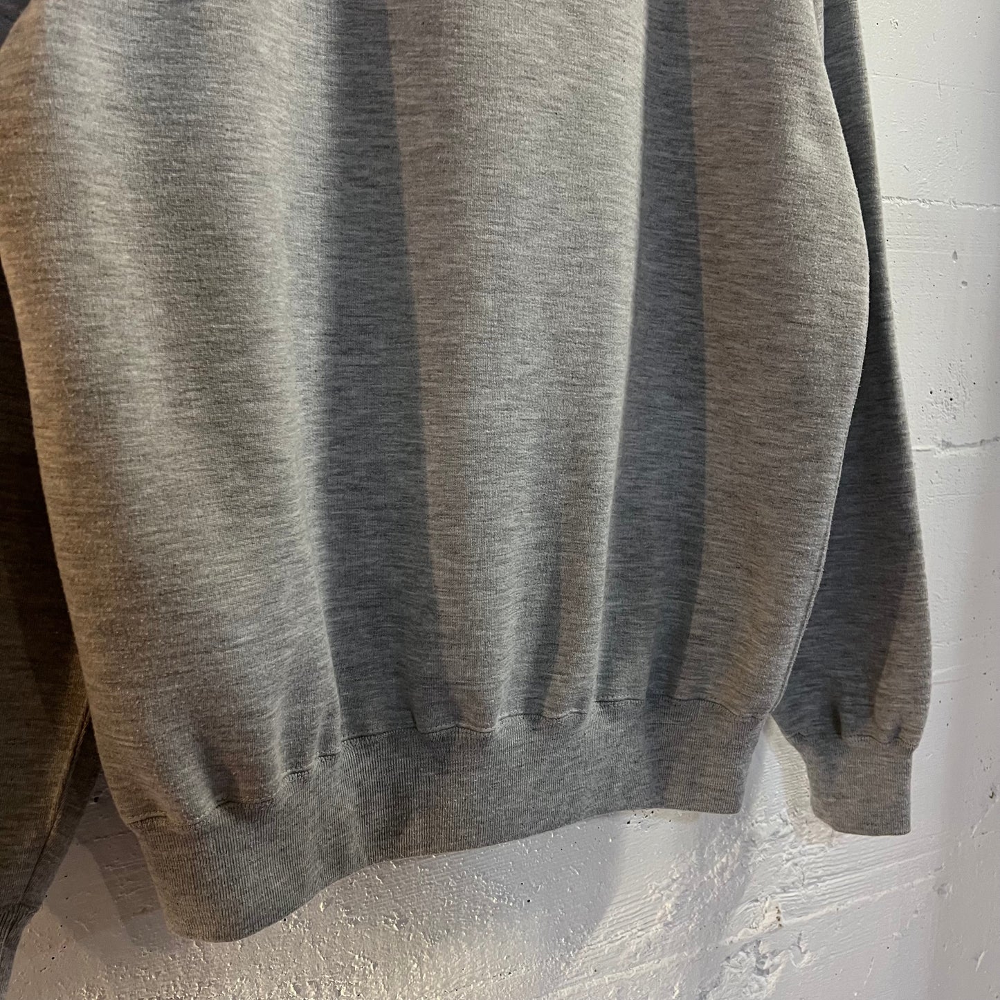 Vintage 80’s Embroidered Nike Raglan Crewneck W/ Kangaroo Pocket - Size Large - Heather Grey