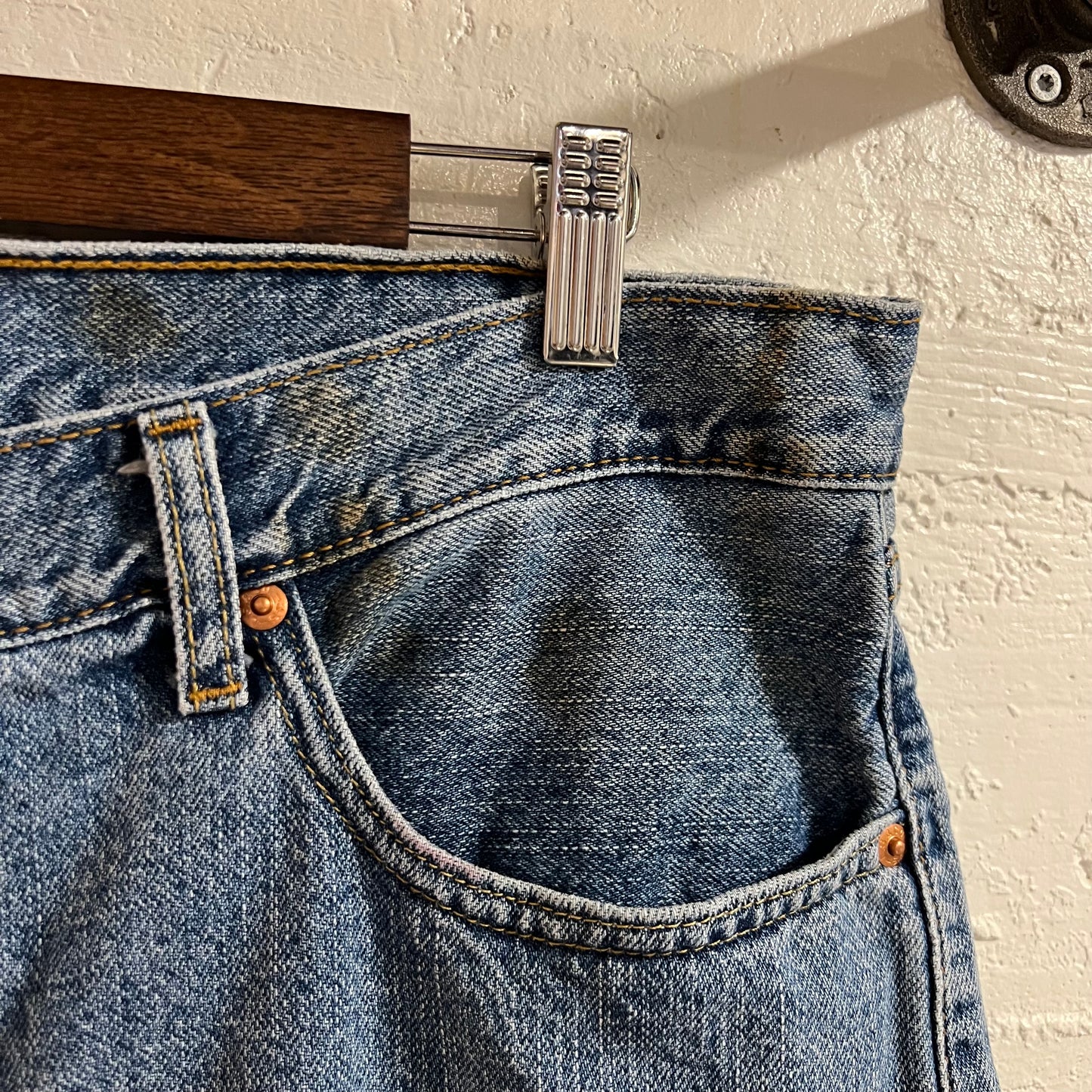 2000's Levi's 505 Medium Wash Denim Shorts - Size 36" - Medium Wash Indigo - 100% Cotton