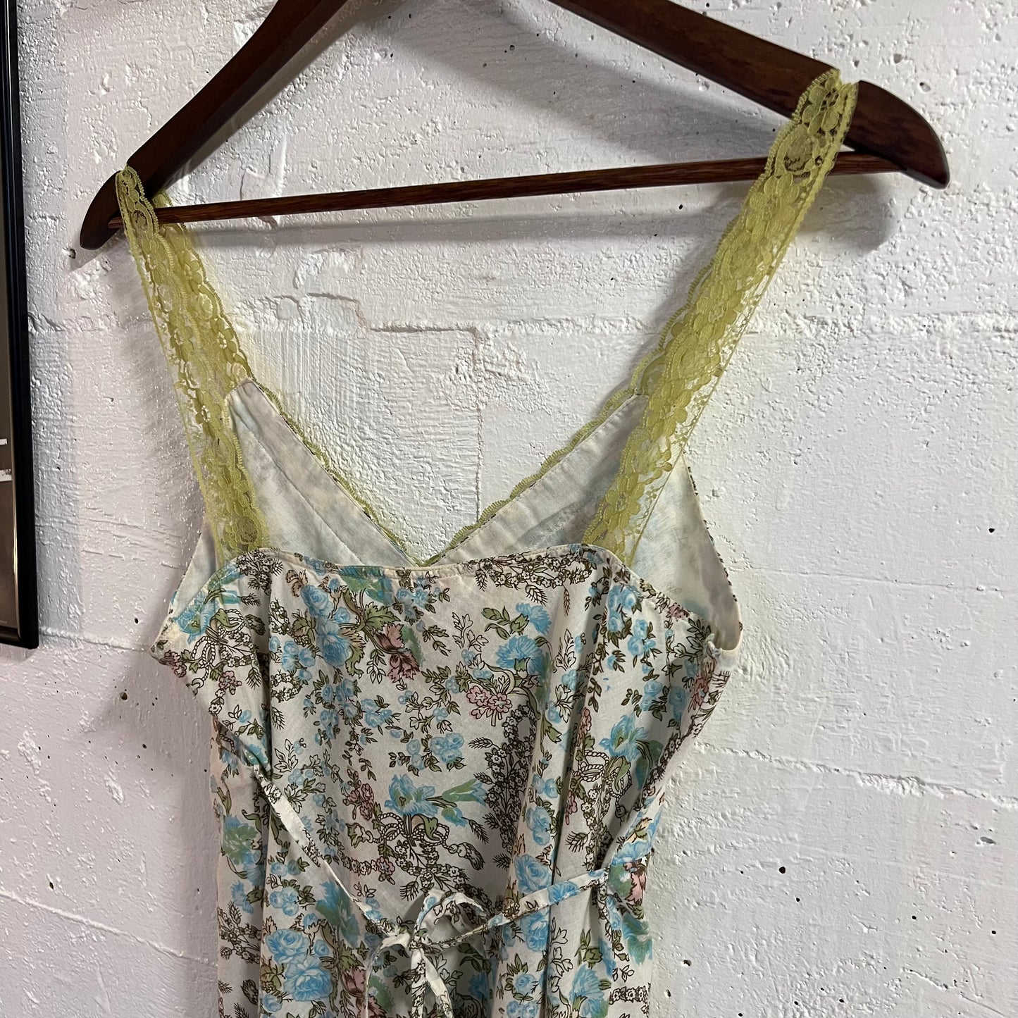 Y2K XXI Lacey Floral Tank Top - Size Small - 100% Cotton - White/Blue/Green/Pink