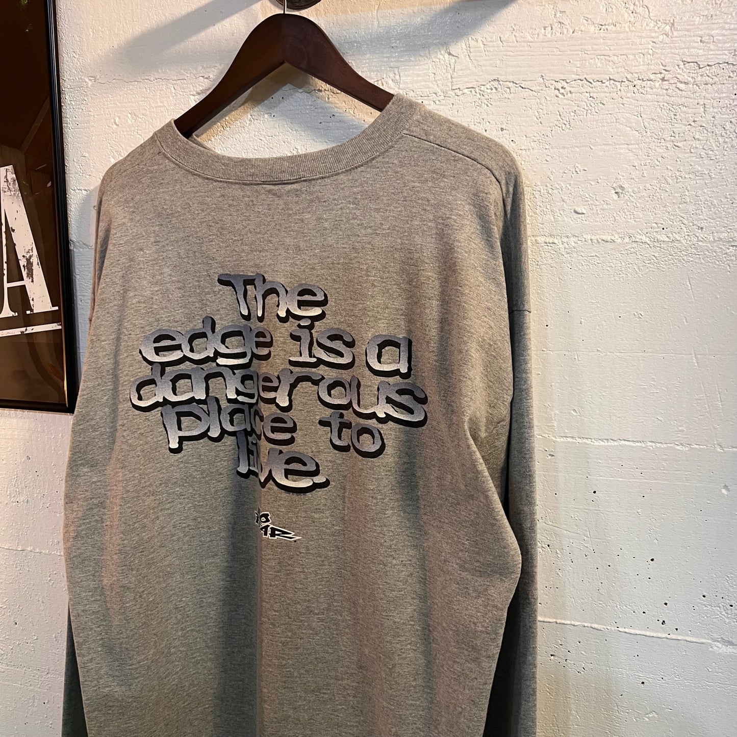 Vintage 90's No Fear 'The Edge Is A Dangerous Place To Be' Long Sleeve T-Shirt - Size XL - Made In USA - Gray