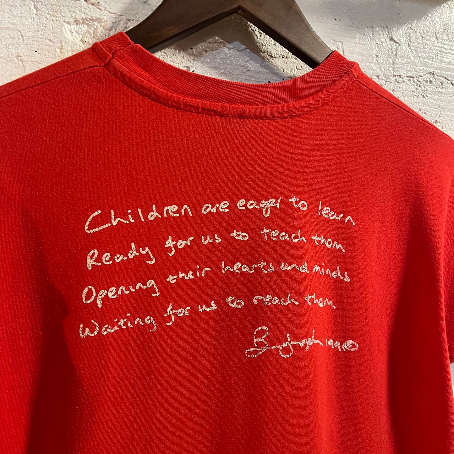 Vintage 90's 'All Children Can Learn' Single Stitch T-Shirt - Size Youth Large - Made In USA - Red