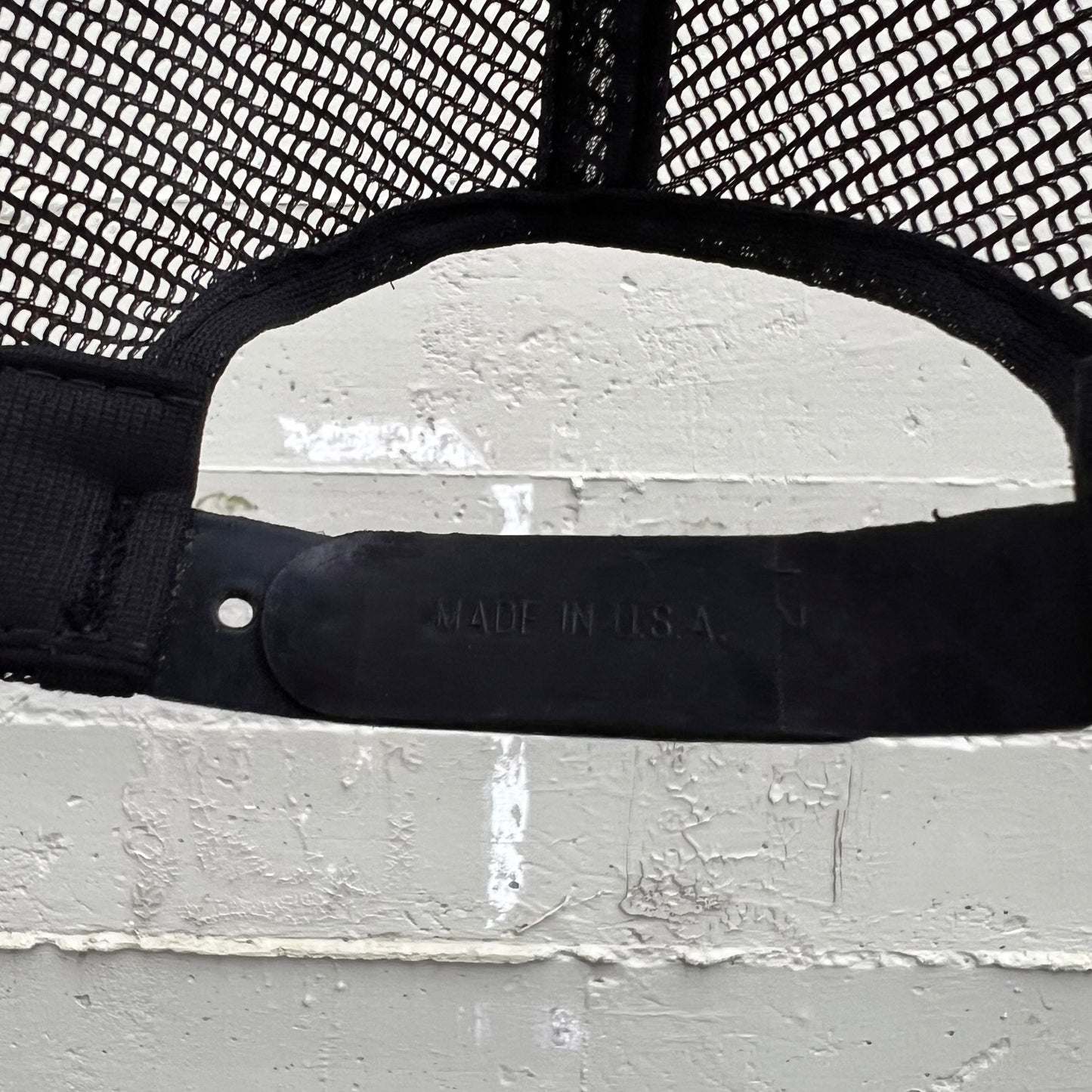 Vintage 1970's Fred Devine Diving & Salvage, Inc Mesh Trucker Hat - O/S - Made In USA - Black/Red