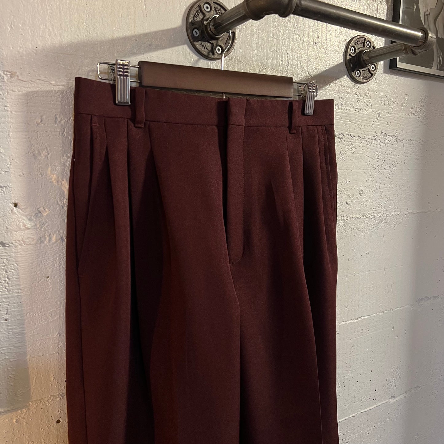Vintage Pleated Loose Fit Straight Leg Dacron Unhemmed Trousers - Size 30" - Maroon