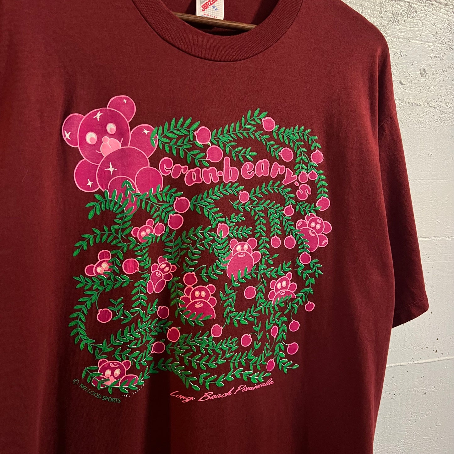 Vintage 1991 Long Beach Peninsula ‘Cranbeary’s’  Puff Print Graphic T-Shirt - Size XL - Made In USA - Maroon/Green/Pink