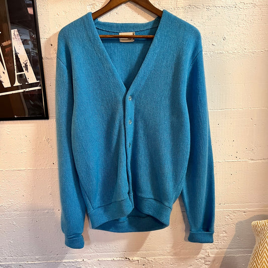 Vintage 60’s/70’s Brent By Montgomery Ward Knitted Cardigan Sweater - Size Medium - Light Blue