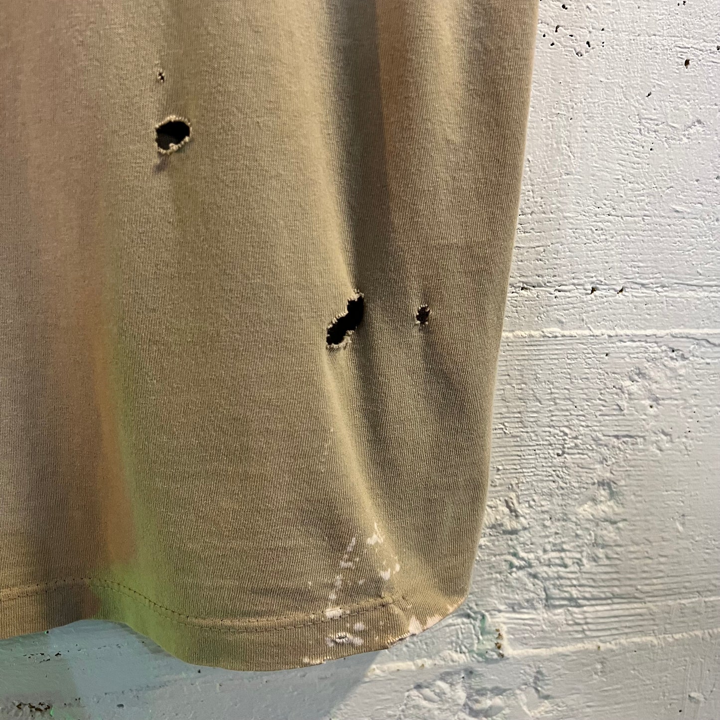 Vintage Distressed Faded Mossimo T-Shirt - Size Large - Tan/Grey/Black