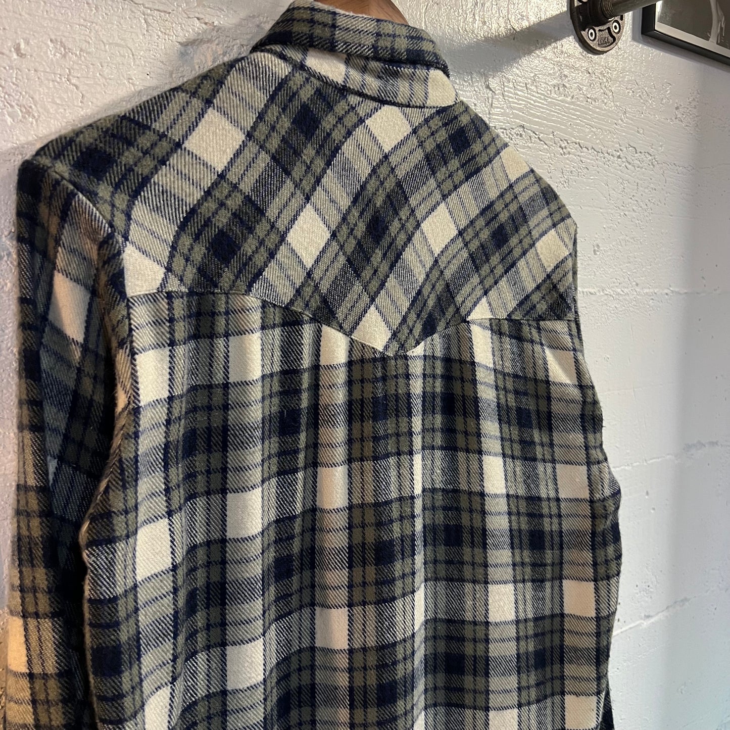 Vintage Country Touch Plaid Flannel Pearl Snap Shirt - Size Small - Navy/Gray/White