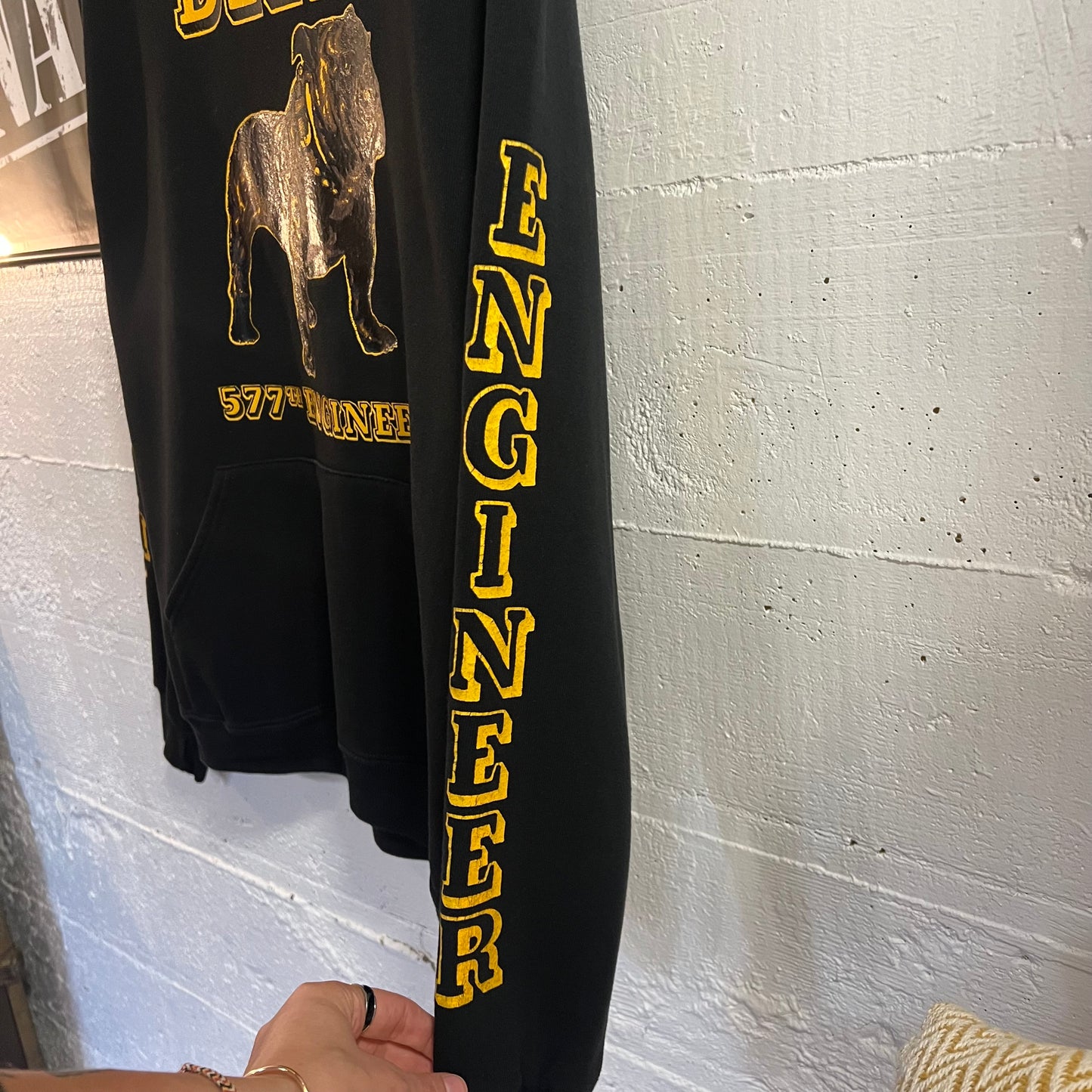 Vintage 90’s Russell Delta 577th U.S. Army Engineers Bulldog Hoodie Sweatshirt - Size Large - Made In USA - Black/Yellow