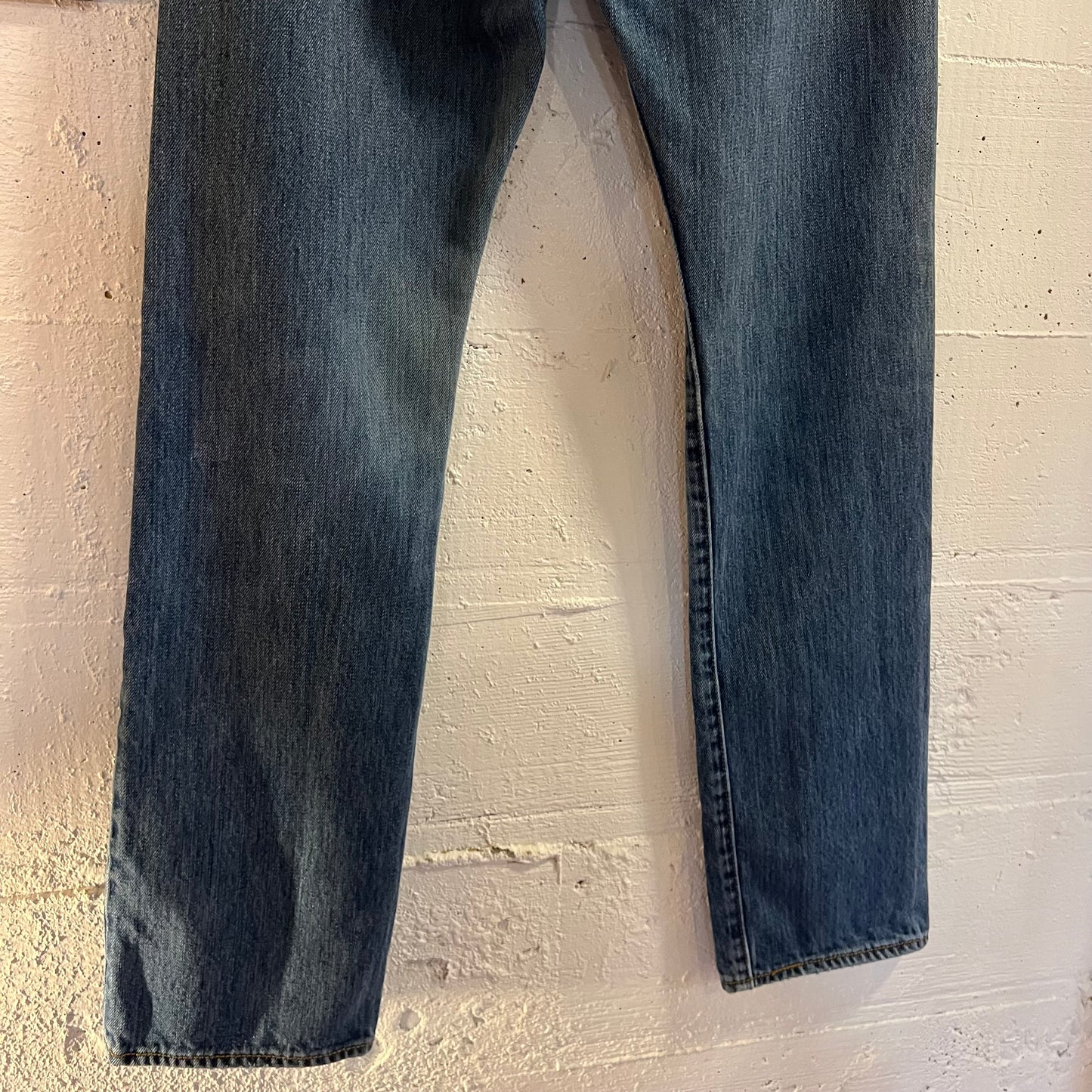 2000's Levi's 501 Button Fly Denim Jeans - Size 30/31 - Medium Dark Wash