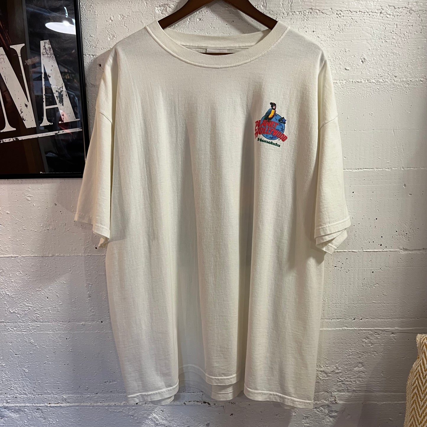 Vintage 1991 Planet Hollywood Honolulu Graphic T-Shirt - Size 2XL - Made In USA - White/Multi