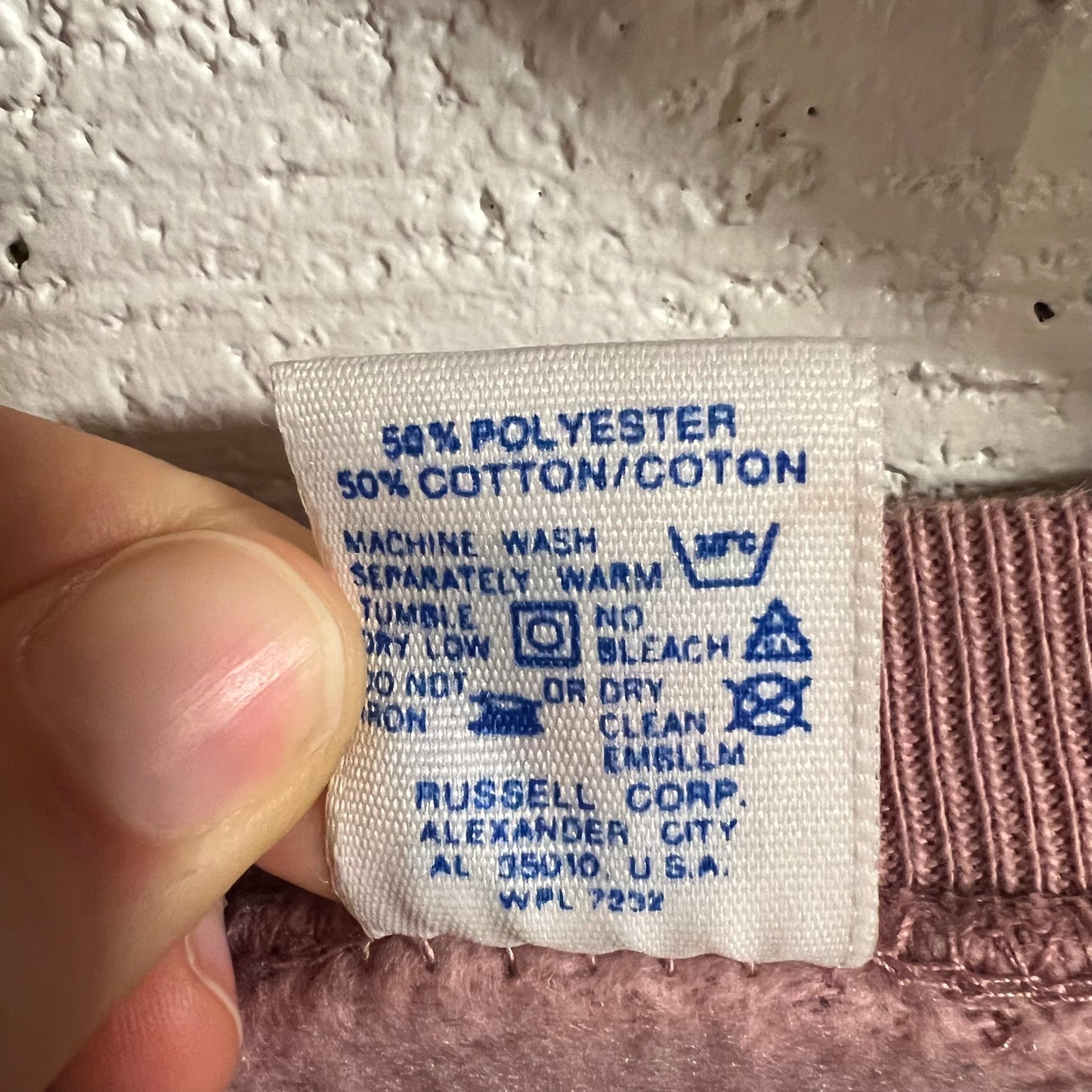 Vintage 80’s Russell Athletic Long Beach, WA Kite Festival Crewneck Sweatshirt - Size XS - Made In USA - Pink/Multi