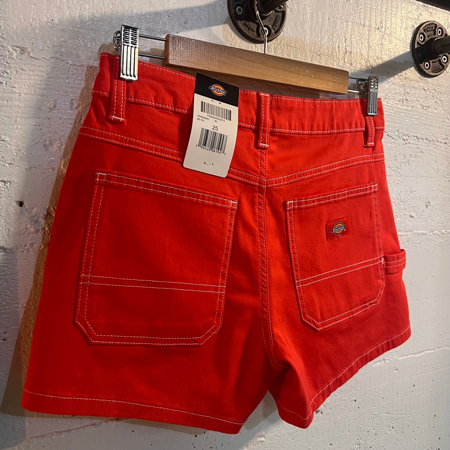 *New* Dickies Painters Cargo Shorts - Size 25W - Brick Red