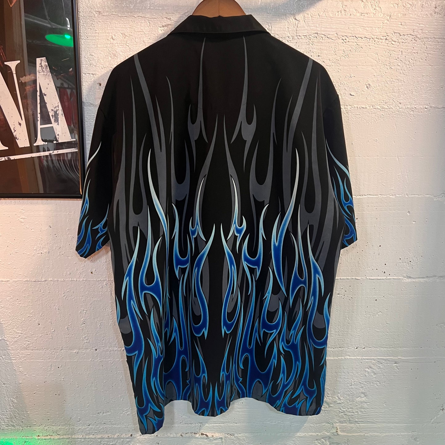 Vintage Y2K  Dragonfly Brand Tribal Flame Button Up Shirt - Size Large - Black/Blue