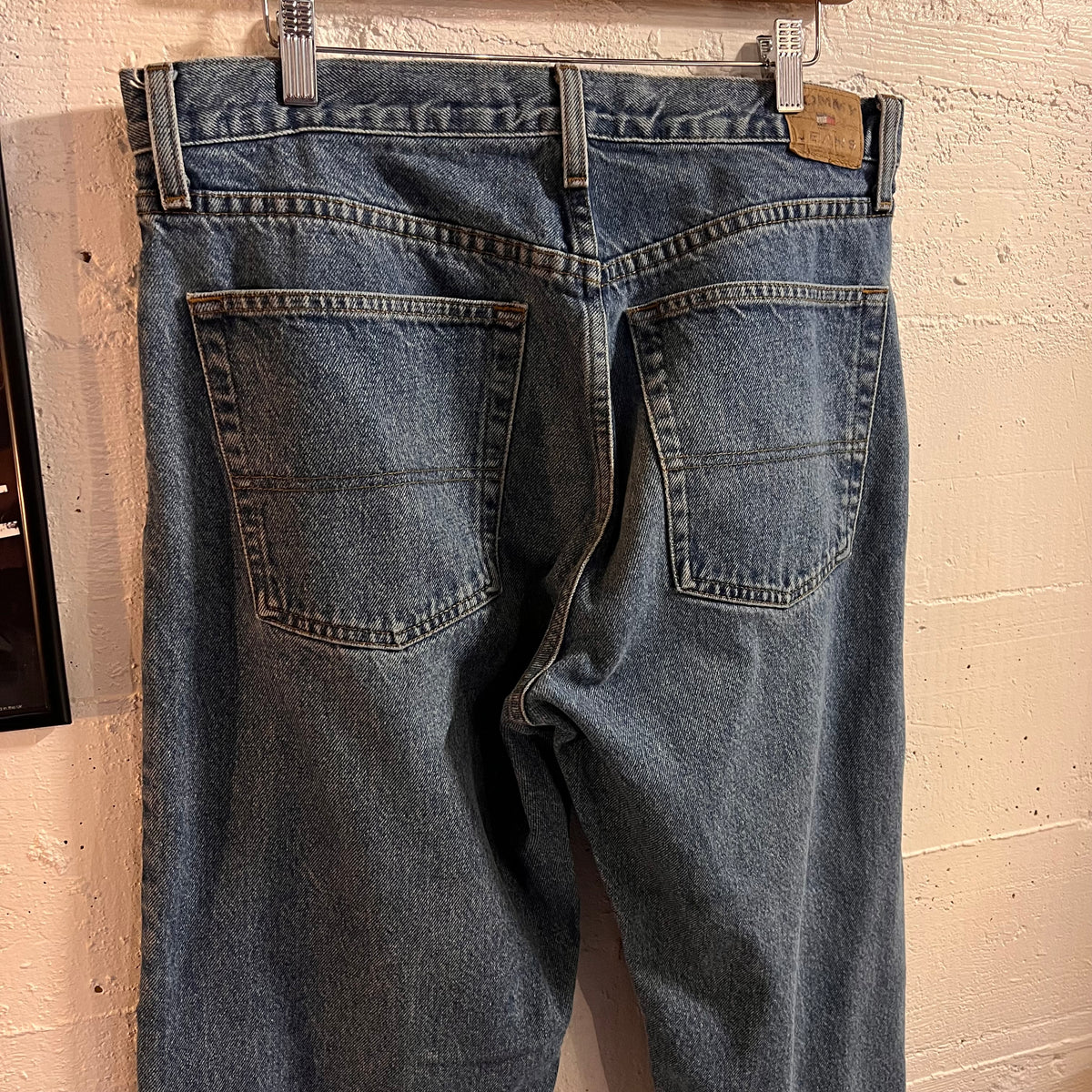 Vintage 2000's Tommy Hilfiger Tommy Jeans - Size 34"x 32" - Medium Wash Indigo