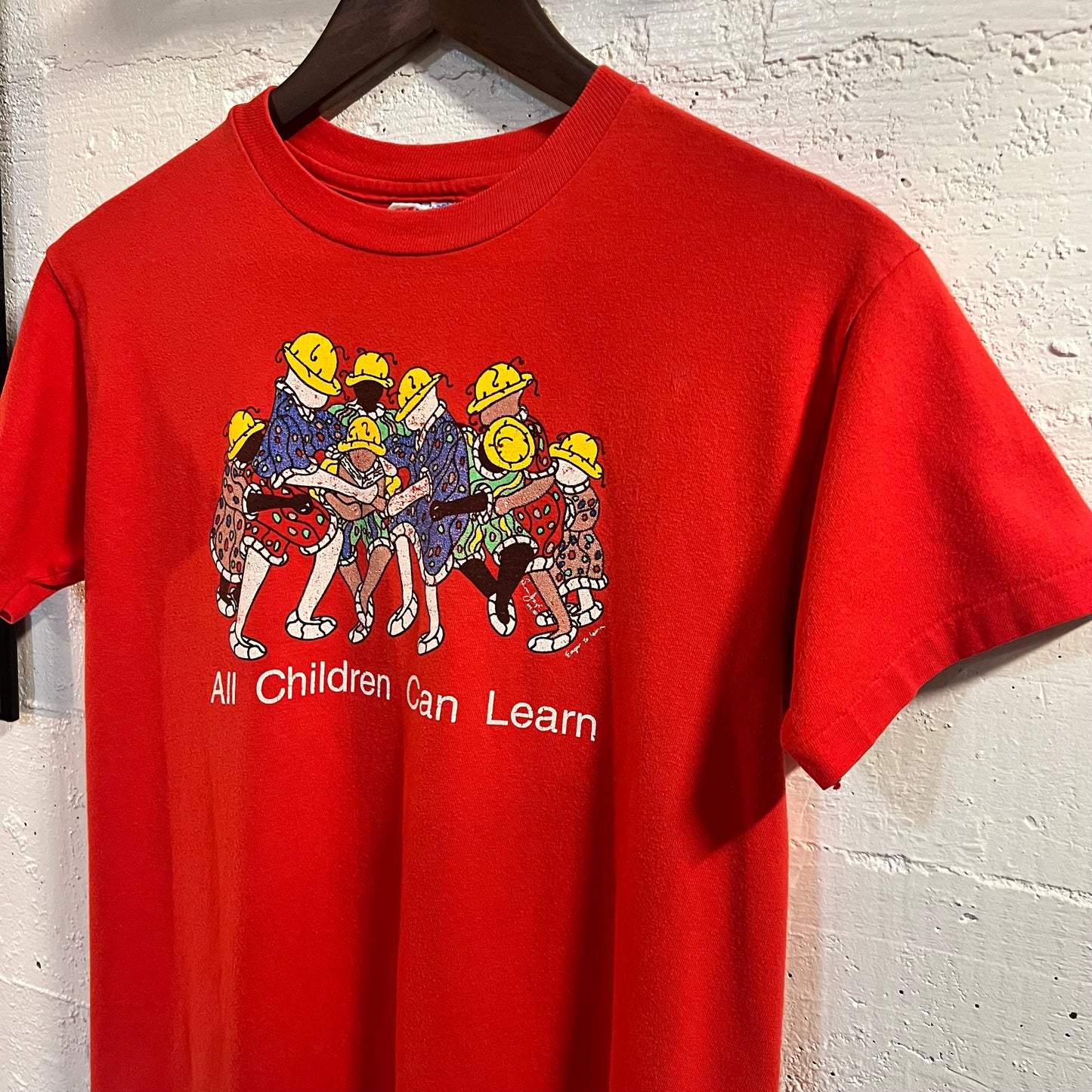Vintage 90's 'All Children Can Learn' Single Stitch T-Shirt - Size Youth Large - Made In USA - Red