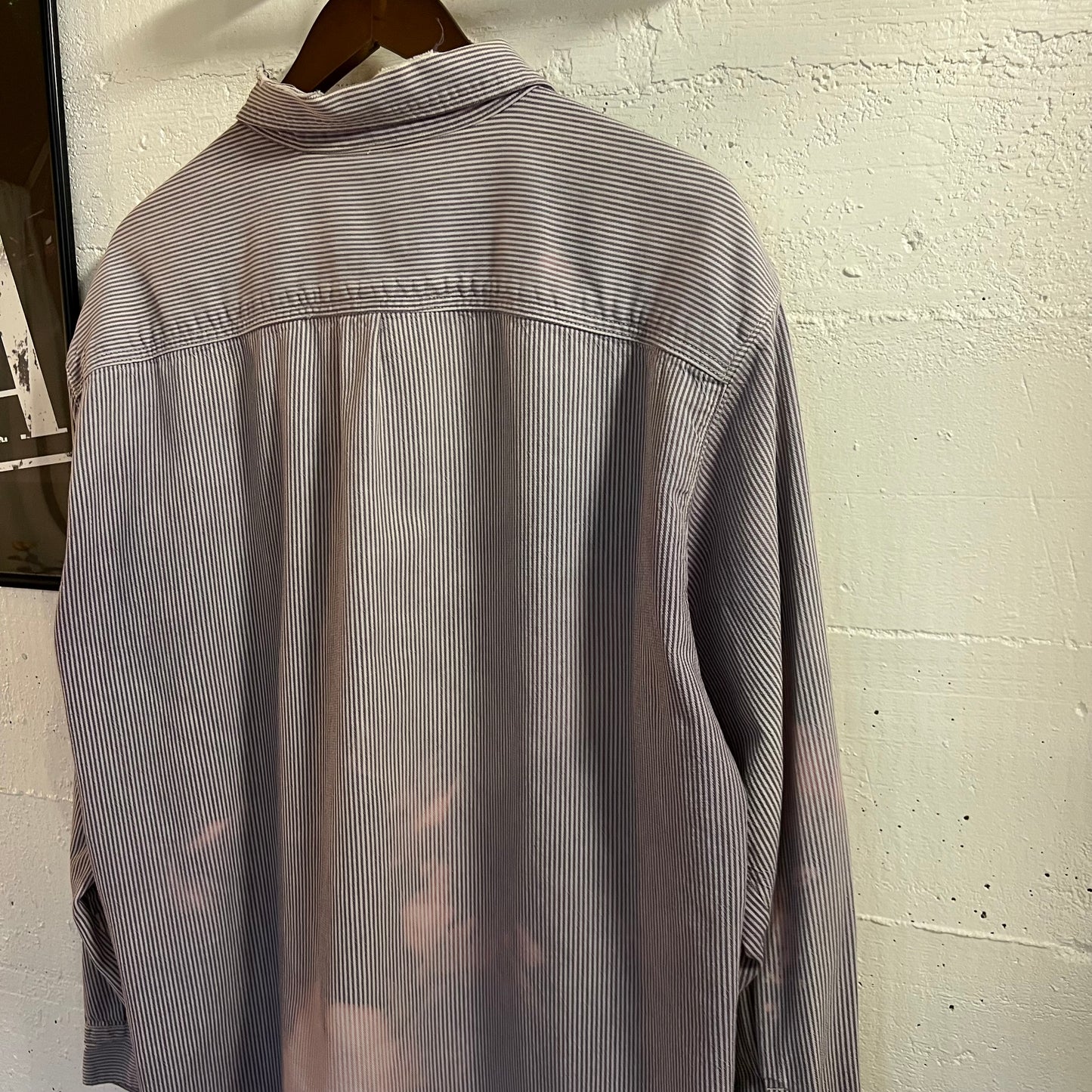 Vintage 90’s Distressed Prison Blues Pin Striped Long Sleeve Button Up Shirt - Size Large - Made In USA - White/Purple