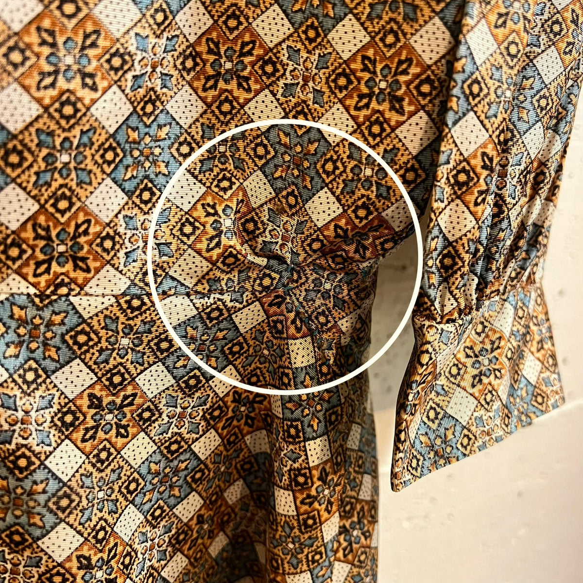 True Vintage 1960's Kerrybrooke Sears Roebuck And Co. Mid Length Geometric Tile Pattern Shirt Dress - Size Large - Made In USA