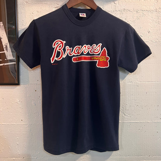 Vintage Y2K Atlanta Braves Koby #8 Russel Athletic Baseball T-Shirt - Size Youth Large - Navy/Red/White/Yellow