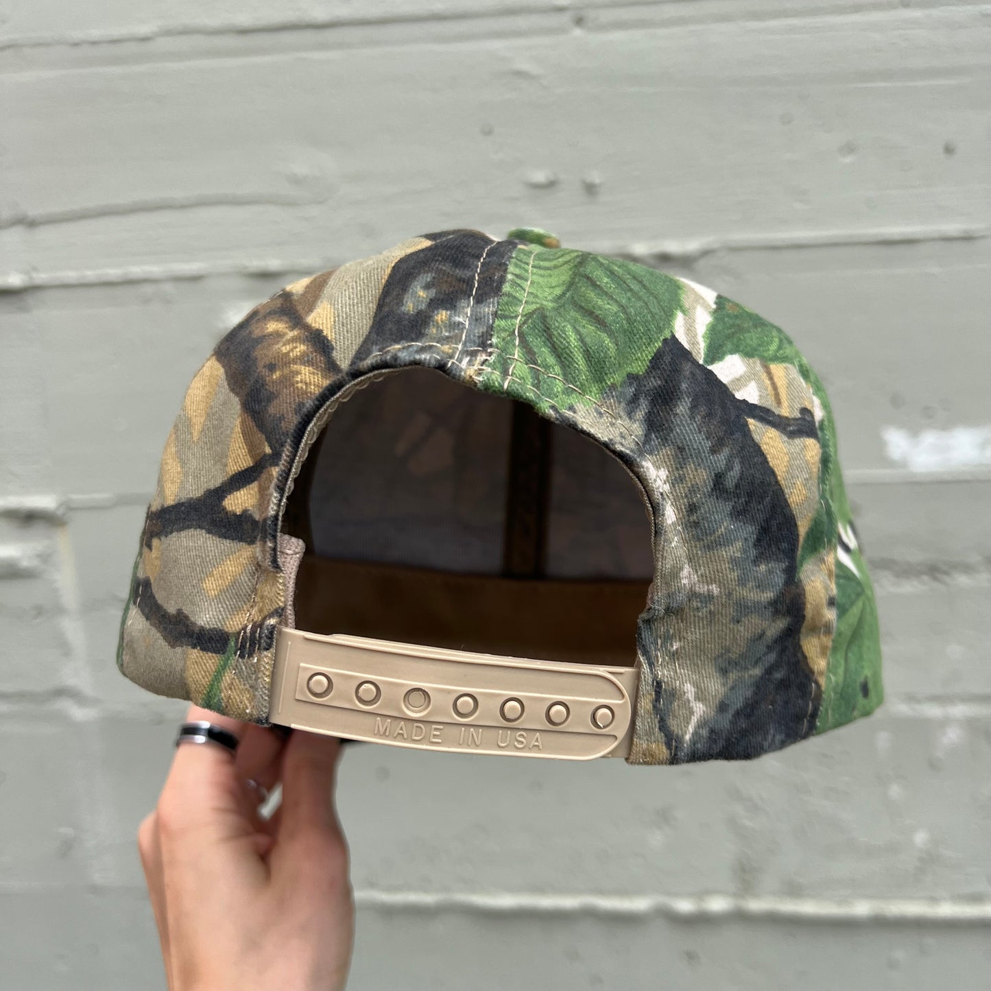 Vintage 90’s AMJ Pacific Co. Skyline Apparition Hunting Camo Six Panel SnapBack Trucker Hat - One Size Fits All - Made In USA - Earth Toned