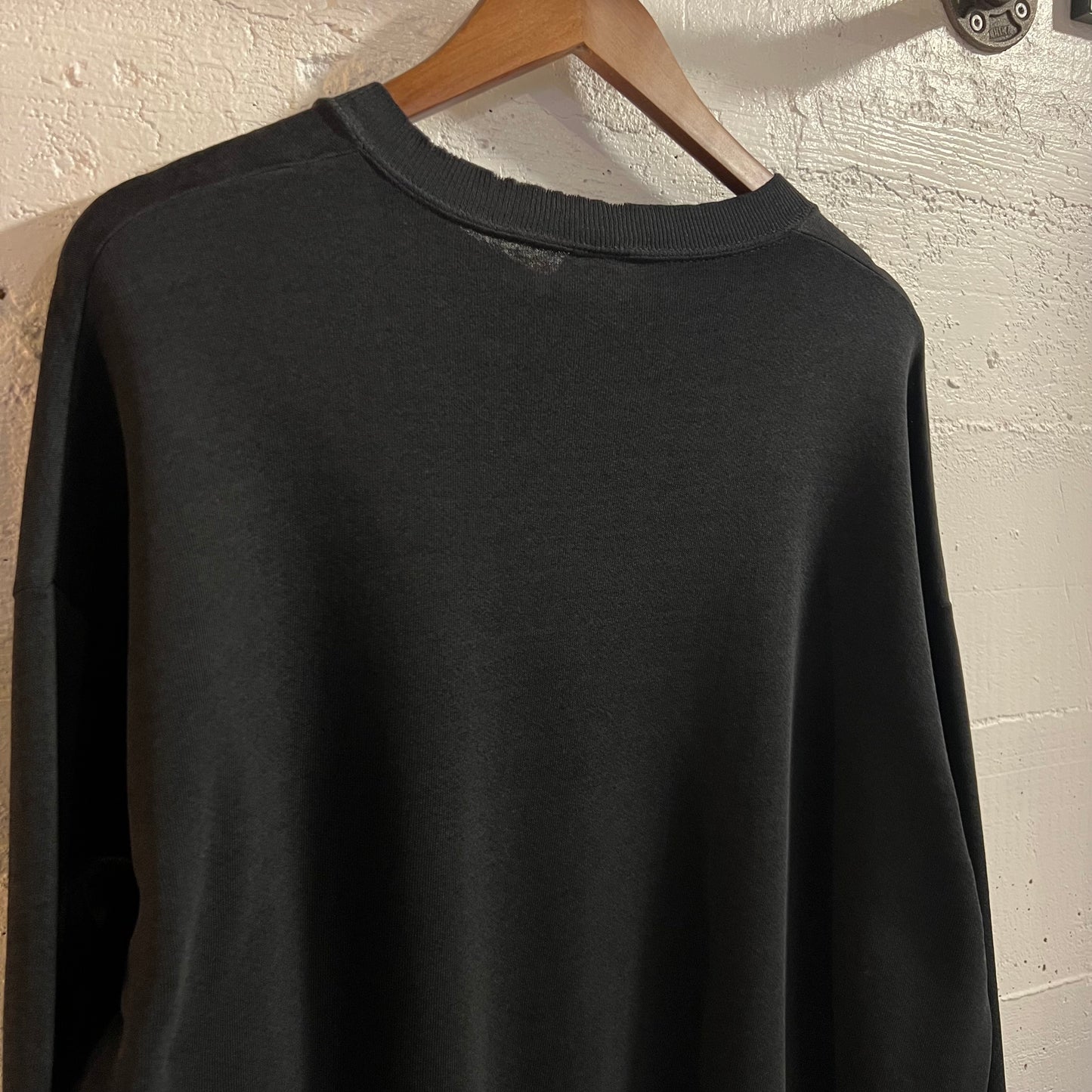 Vintage 90's Distressed Holy Cross Collegiate Crewneck Sweatshirt - Size XL - Made In USA - Black