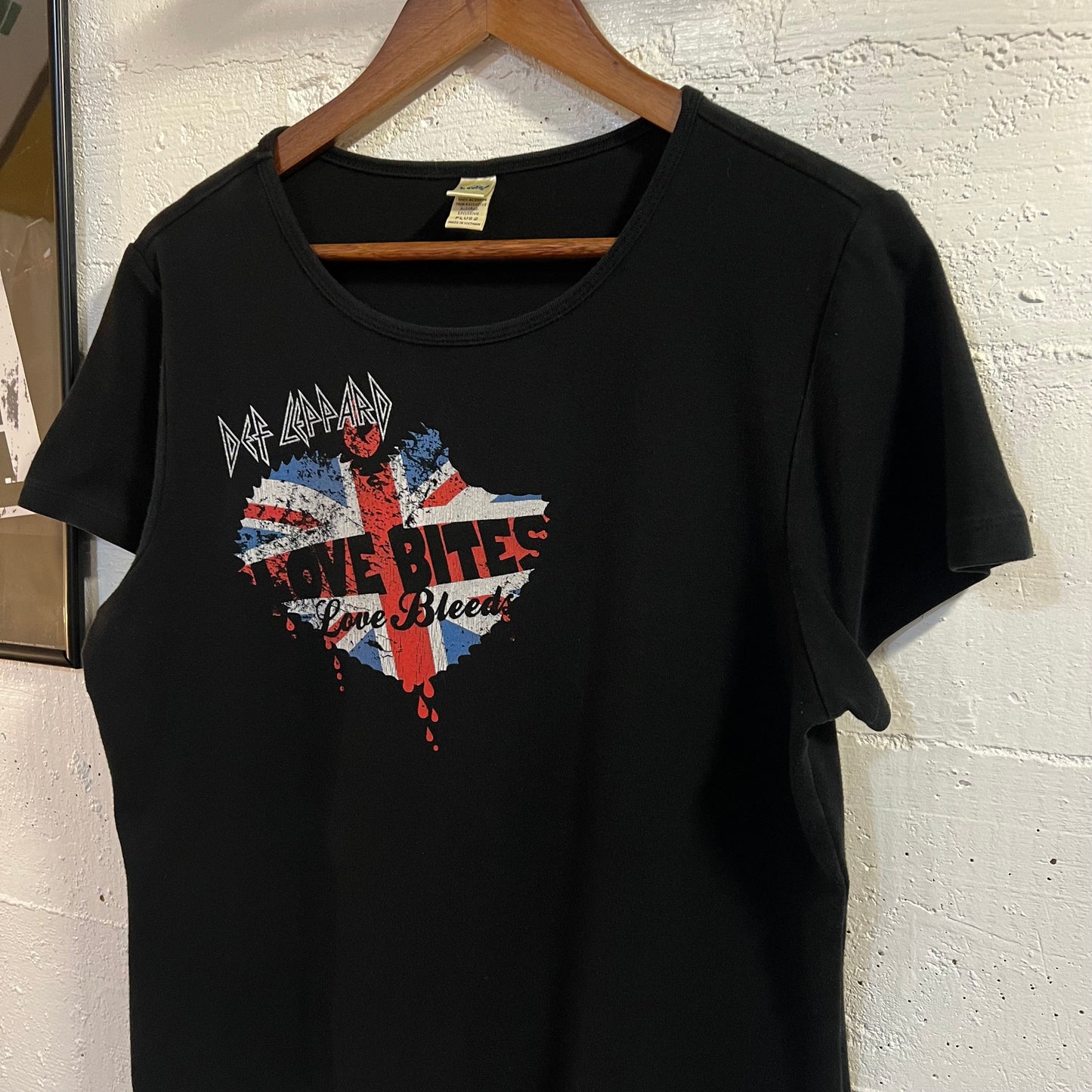 Vintage Def Leppard ‘Love Bites Love Bleeds’ Baby T-Shirt - Size Medium - Black