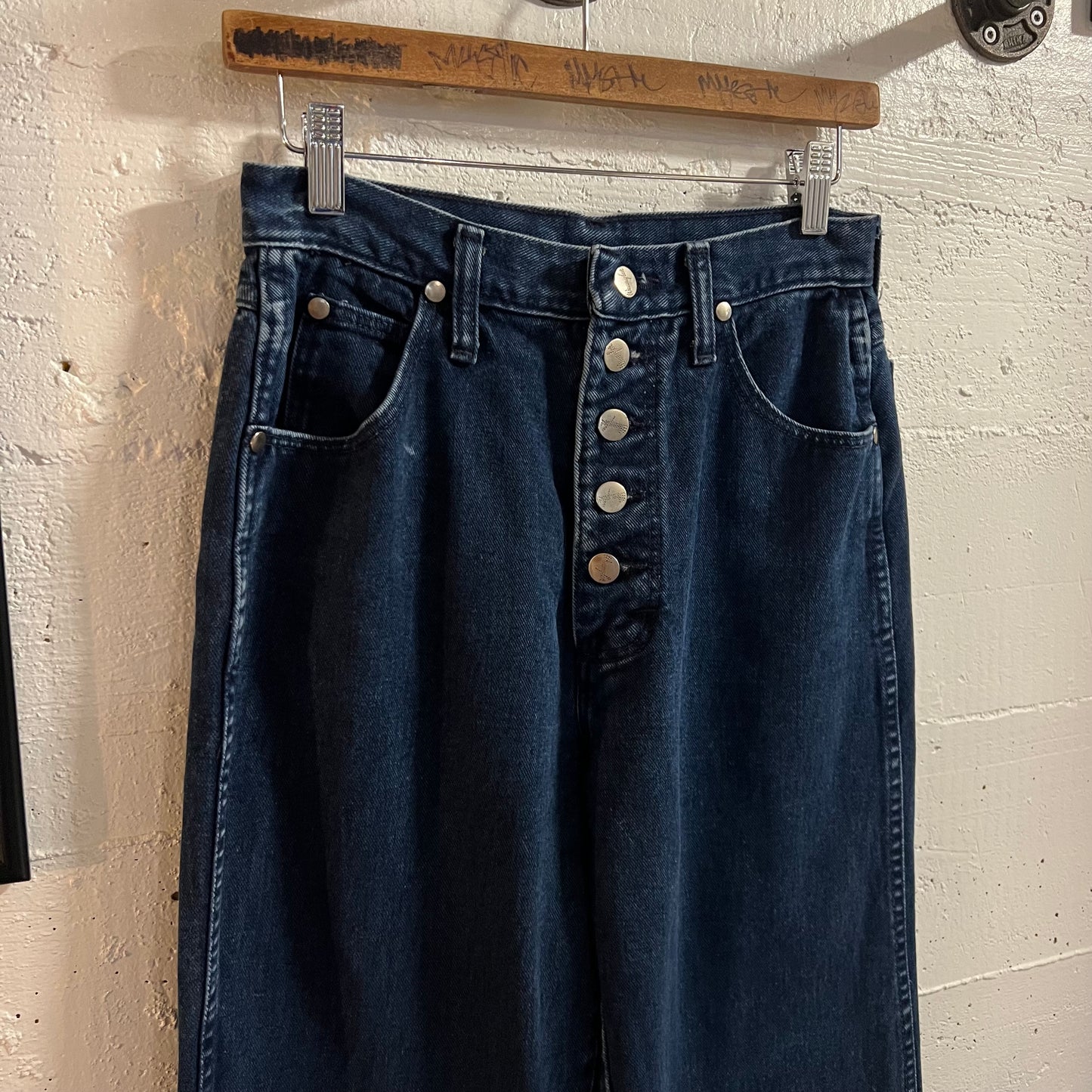 Vintage 80's/90's Wrangler Women's Exposed Button Fly High Waisted Jeans - Size (7) 27"x30.5" - Made In USA - Deep Indigo - 26WMSAB