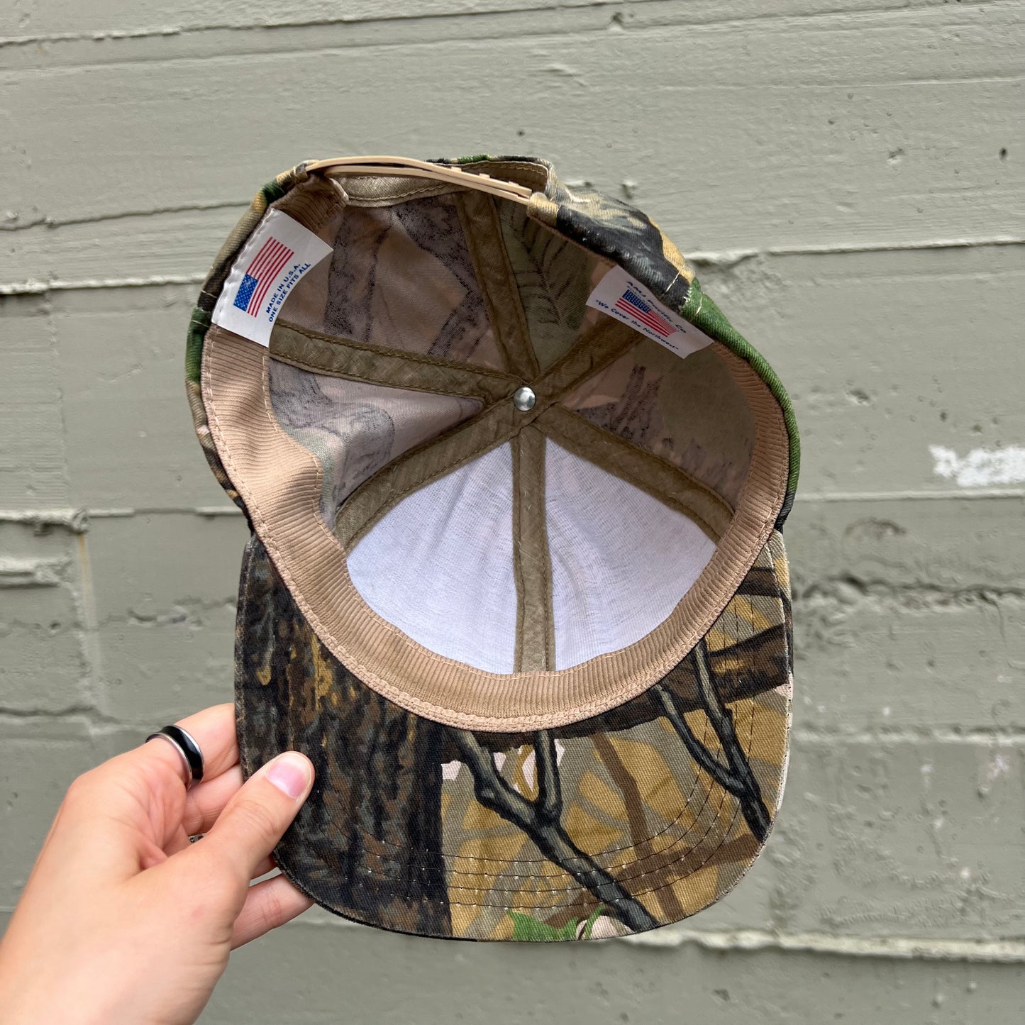 Vintage 90’s AMJ Pacific Co. Skyline Apparition Hunting Camo Six Panel SnapBack Trucker Hat - One Size Fits All - Made In USA - Earth Toned