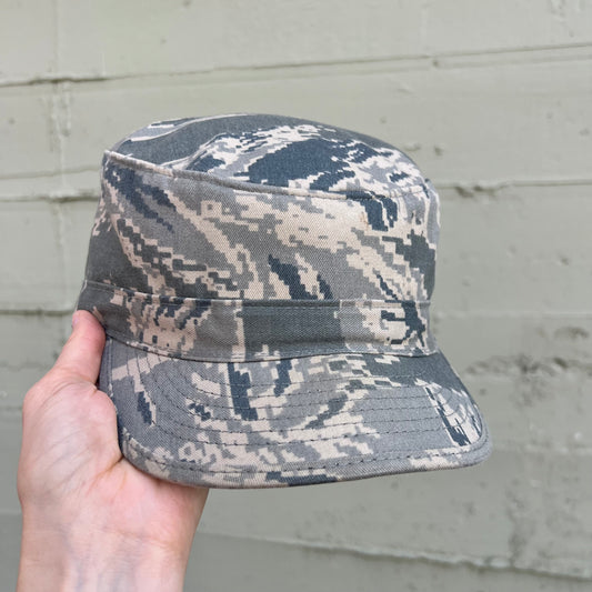 Vintage 2000's U.S. Military Digital Desert Camouflage Utility Cap - Size 7-3/8" - Made In USA - SPM1C1-08-D-1004