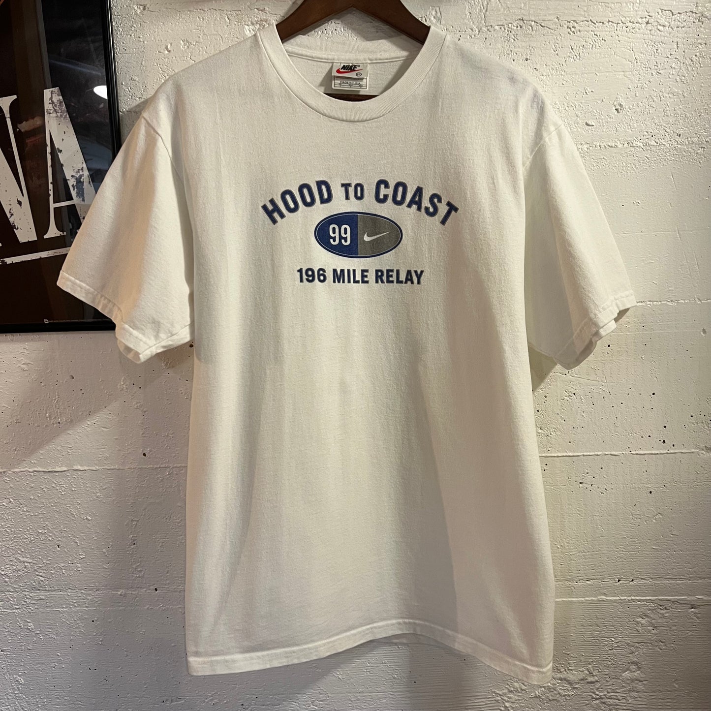 Vintage 1999 Nike Hood To Coast 196 Mile Relay Marathon T-Shirt - Size Medium - Made In USA - White/Blue/Grey