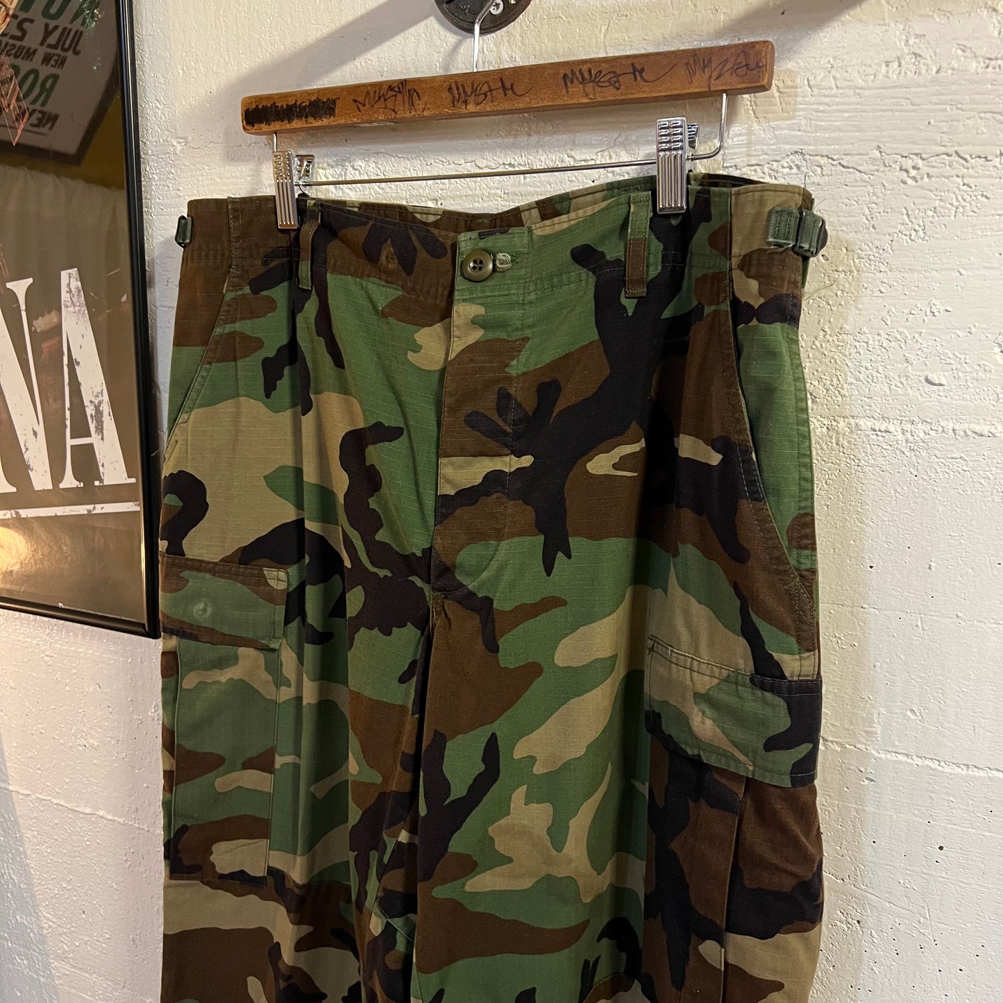Vintage 2003 U.S. Military Issue Woodland Camouflage Hot Weather Combat Trousers - Size Medium (30"-35") - Made In USA