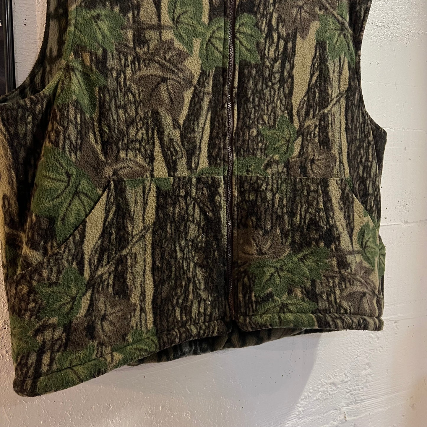 Vintage 80’s Cabelas Reversible Realtree/Trebark Camo Fleece Vest - Size 2XL - Made In USA - Earth Toned