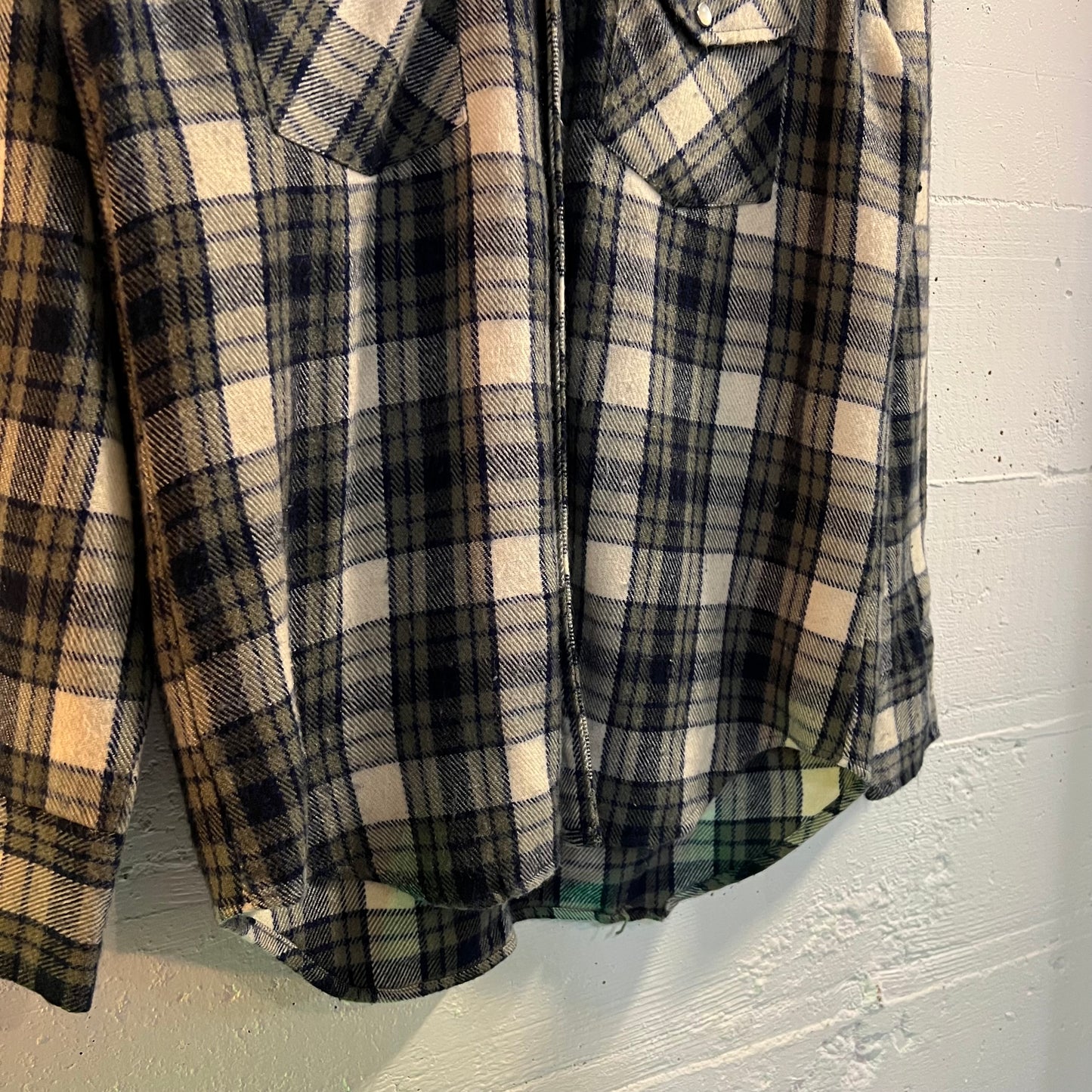 Vintage Country Touch Plaid Flannel Pearl Snap Shirt - Size Small - Navy/Gray/White
