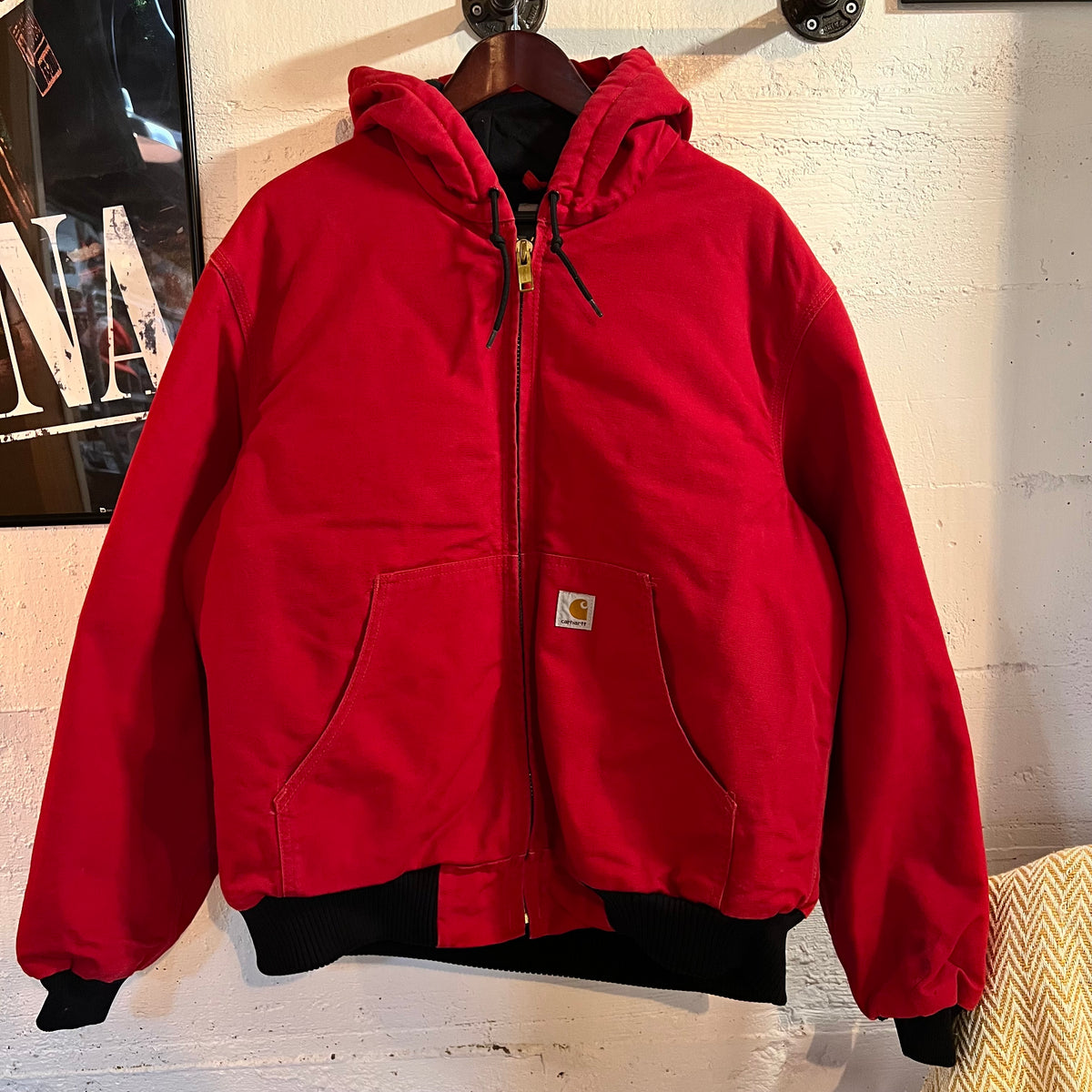 Vintage 2000's Carhartt J140 Red Duck Canvas Quilt Lined Hooded Active Jacket - Size Large - 100% Cotton