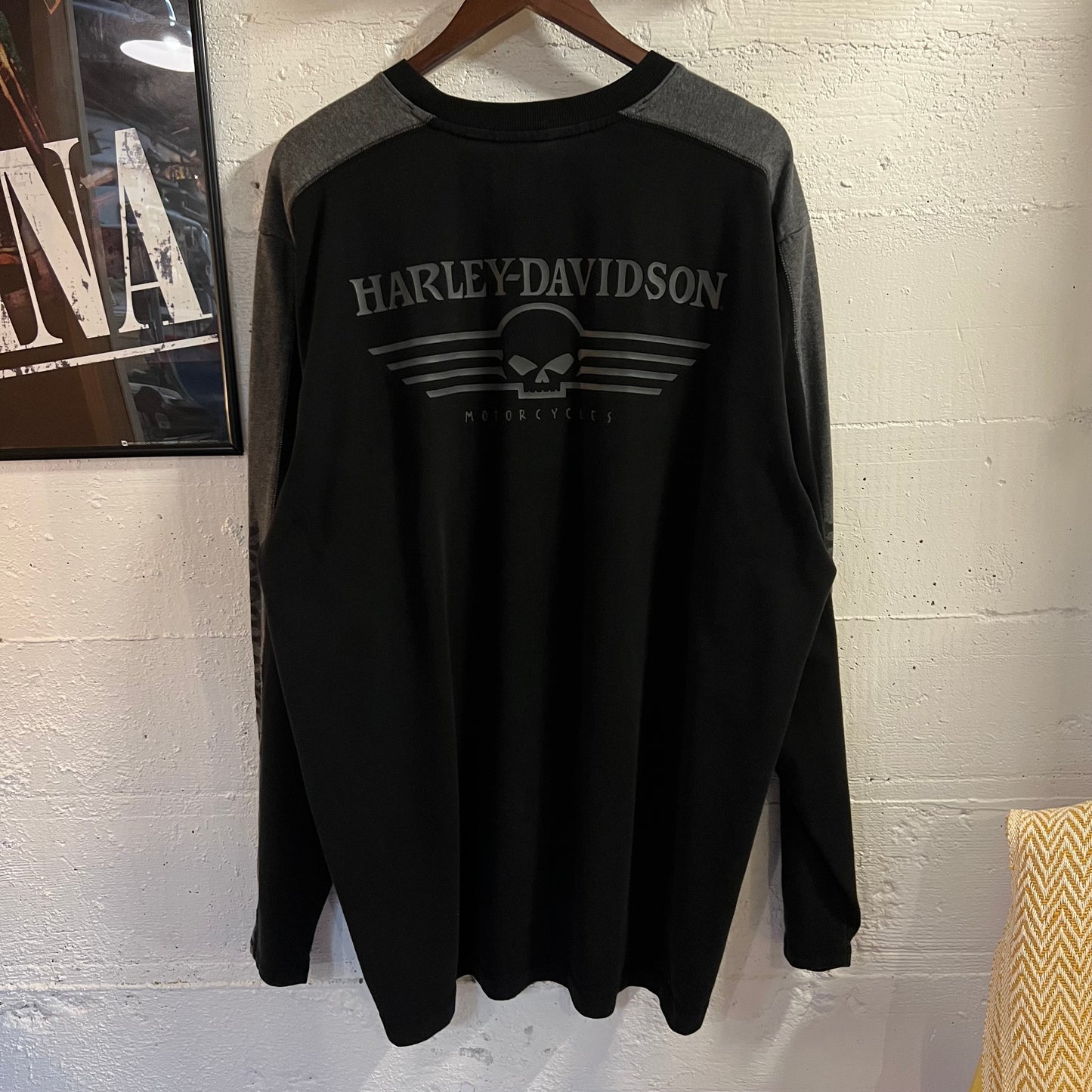 Y2K Harley Davidson Motorcycles Skull Long Sleeve T-Shirt - Size 2XL - Black/Grey