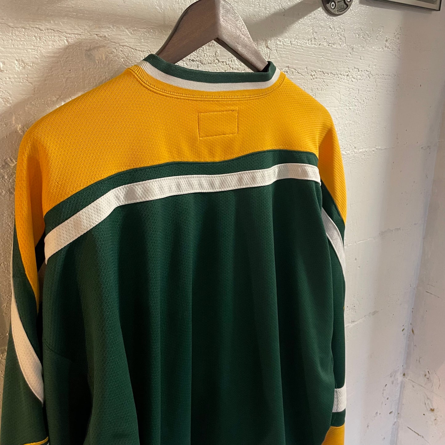 Vintage Embroidered Starter  Green Bay Packers Hockey Style Mesh Jersey - Size Large - Green/Yellow/White