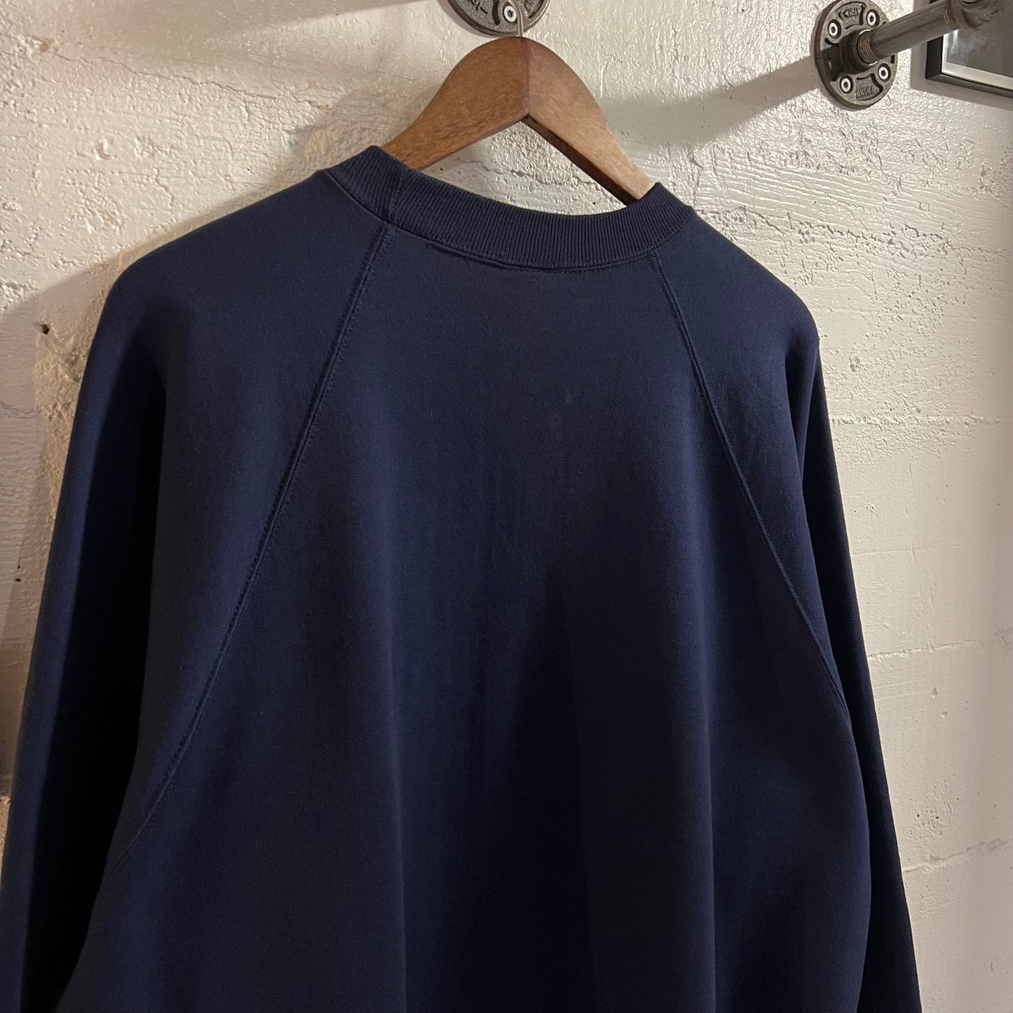 Vintage 90’s Hanes Blank Raglan Sleeve Crewneck Sweatshirt - Size XL - Navy