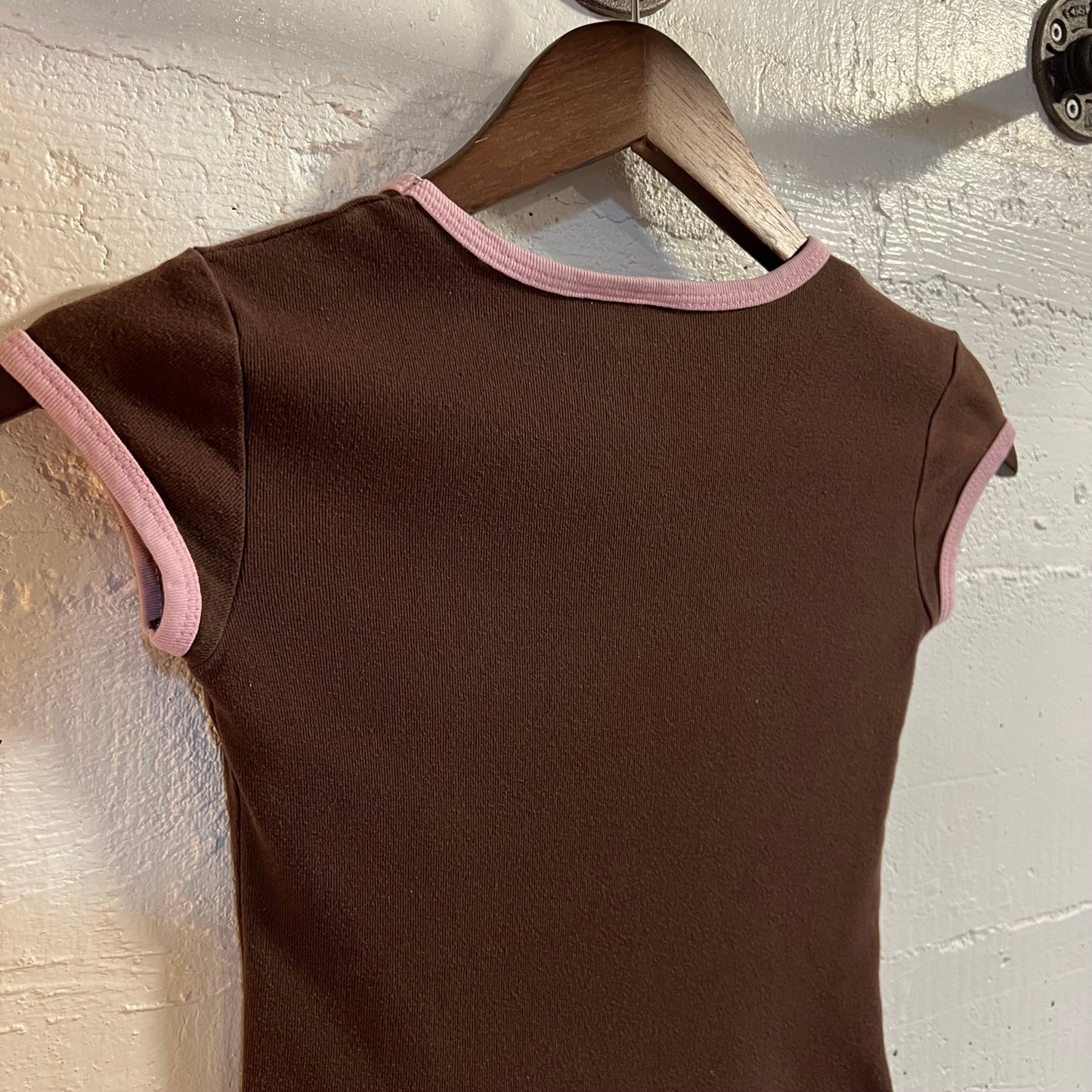 Vintage 2000's Arizona Studded Baby Tee - Size XS - Made In USA - Brown/Pink