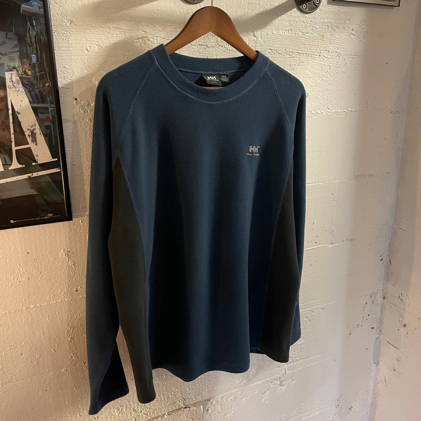 2000’s Embroidered Helly Hansen Fleece Raglan Sleeve Crewneck Sweatshirt - Size XL - Blue