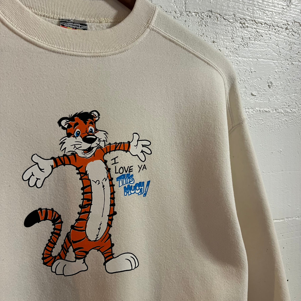 Vintage 90’s Russell ‘I Love Ya This Much!’ Tiger Graphic Crewneck Sweatshirt - Size Medium - Made In USA - Cream/Multi