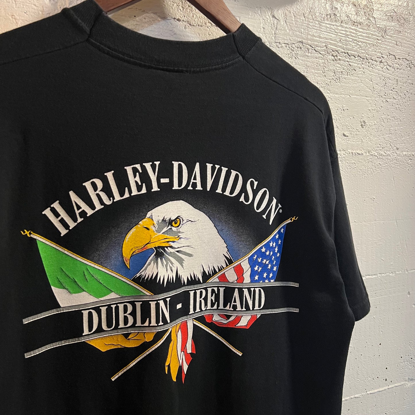 Vintage 90's Harley Davidson 'Dublin-Ireland' Multi Flag T-Shirt - Size Large - Made In The U.K. - Black
