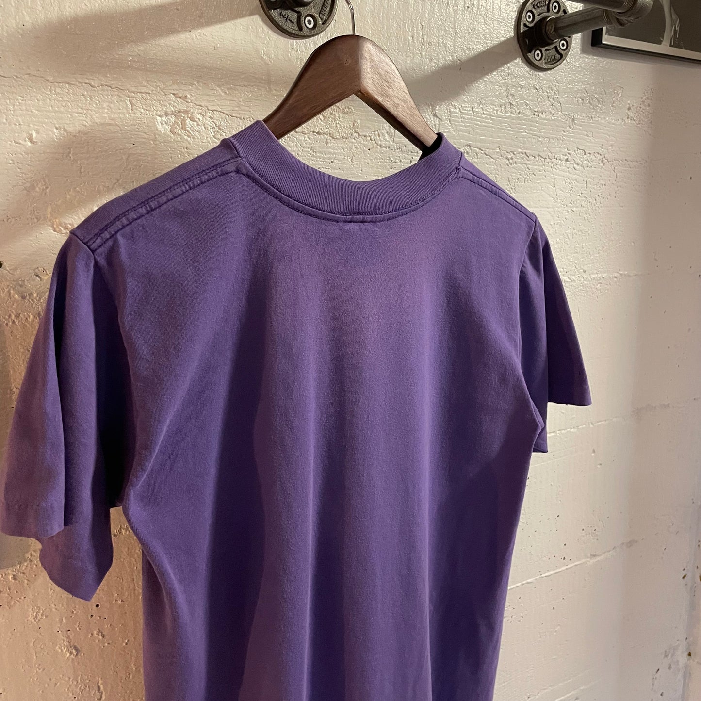 Vintage 90’s University Of Washington Huskies Single Stitch T-shirt  - Size Small - Purple/Yellow/White