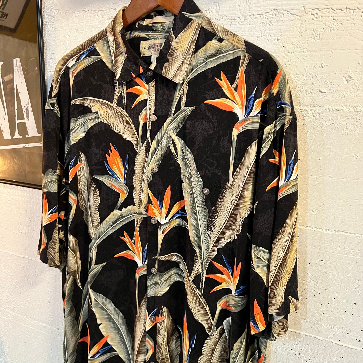 Vintage Campia 100% Rayon Aloha/Hawaiian 'Bird of Paradise' Floral Shirt - Size Large - Black/Multi